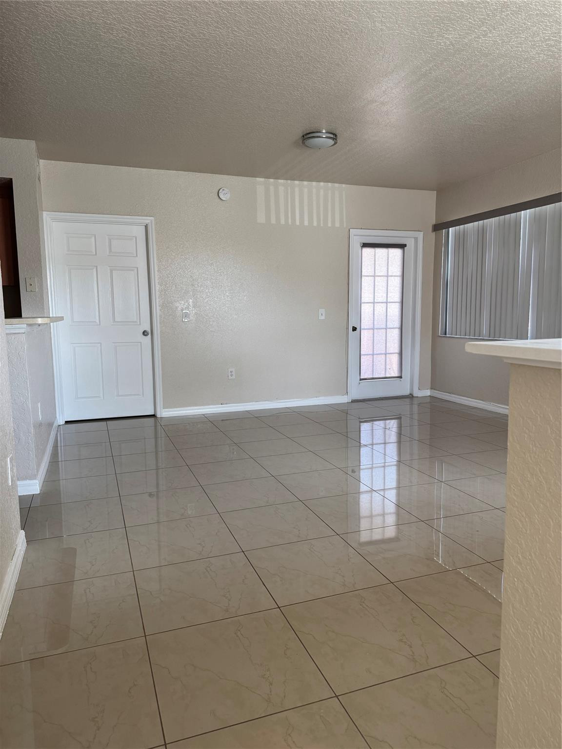 605 BELMONT #605, North Lauderdale FL 33068