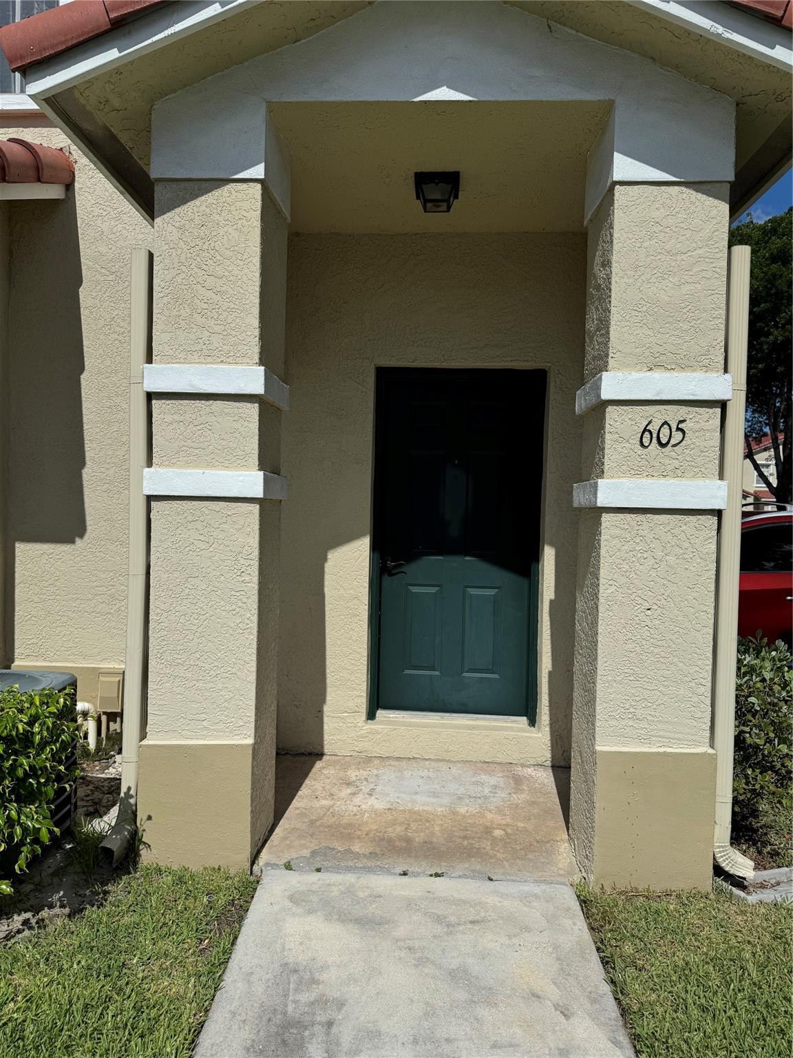 605 BELMONT #605, North Lauderdale FL 33068