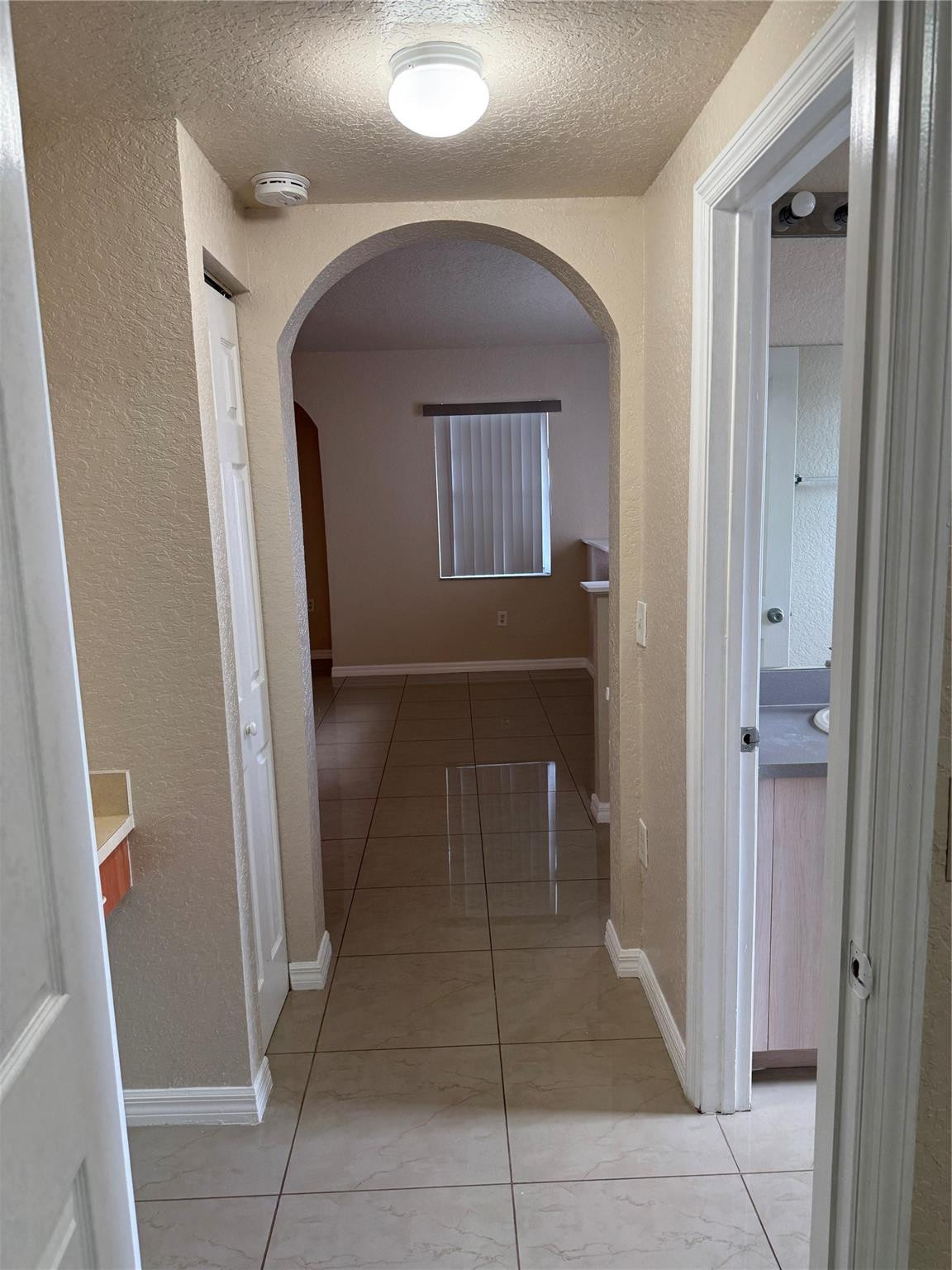 605 BELMONT #605, North Lauderdale FL 33068