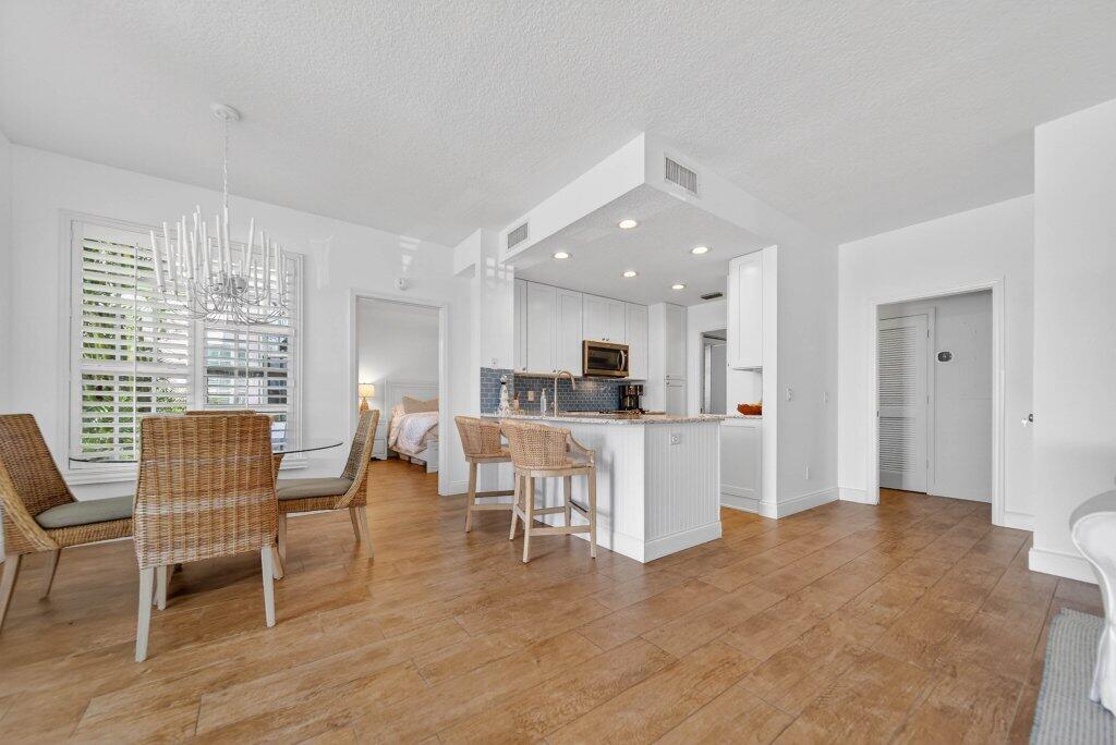 391 NE Plantation #215, Hutchinson Island FL 34996