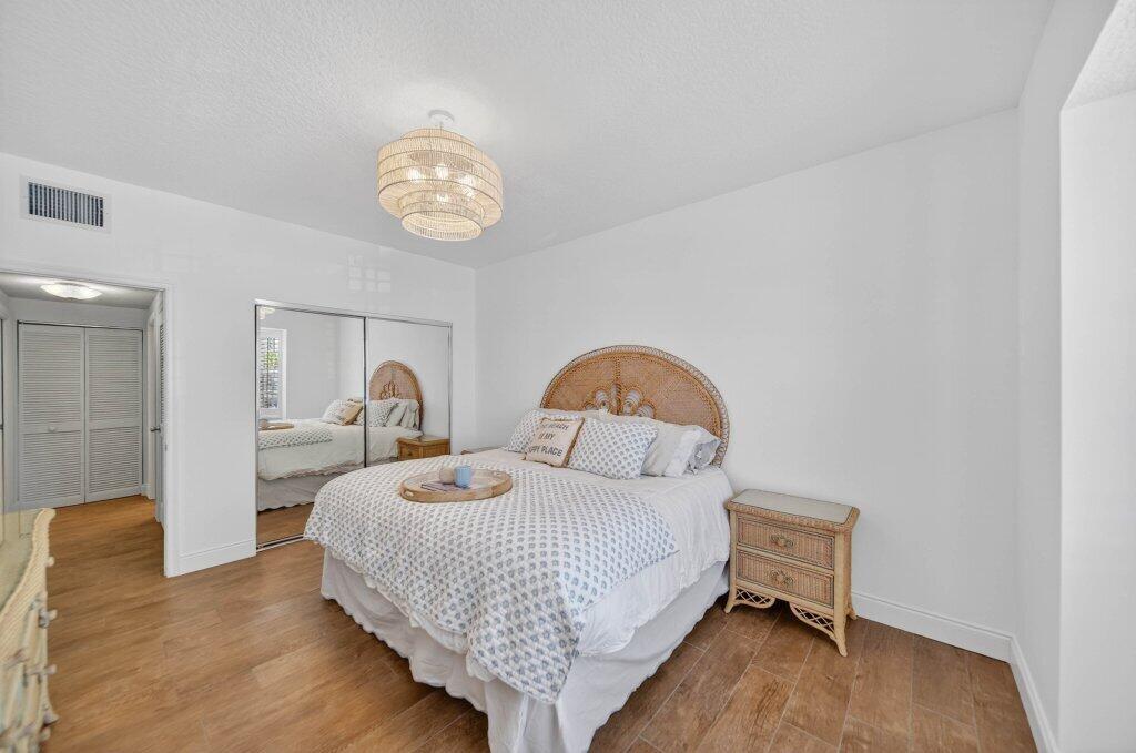 391 NE Plantation #215, Hutchinson Island FL 34996