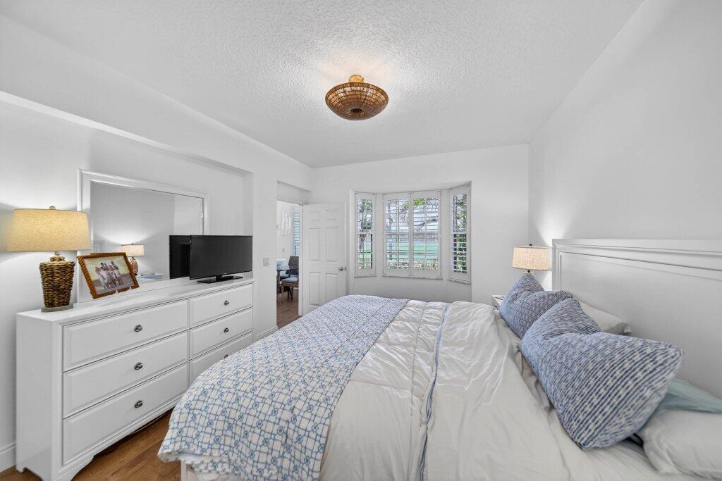 391 NE Plantation #215, Hutchinson Island FL 34996