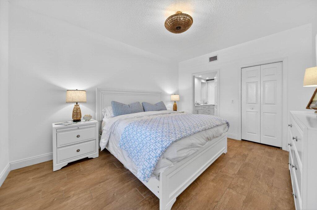 391 NE Plantation #215, Hutchinson Island FL 34996