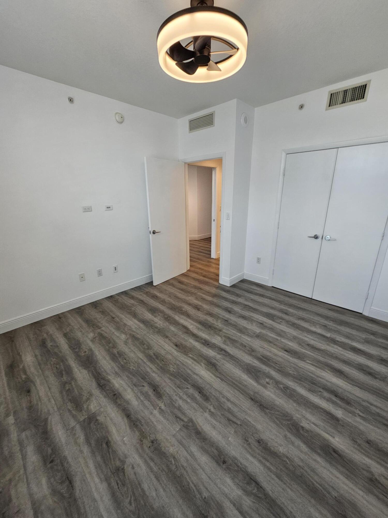 550 OKEECHOBEE #1402, West Palm Beach FL 33401