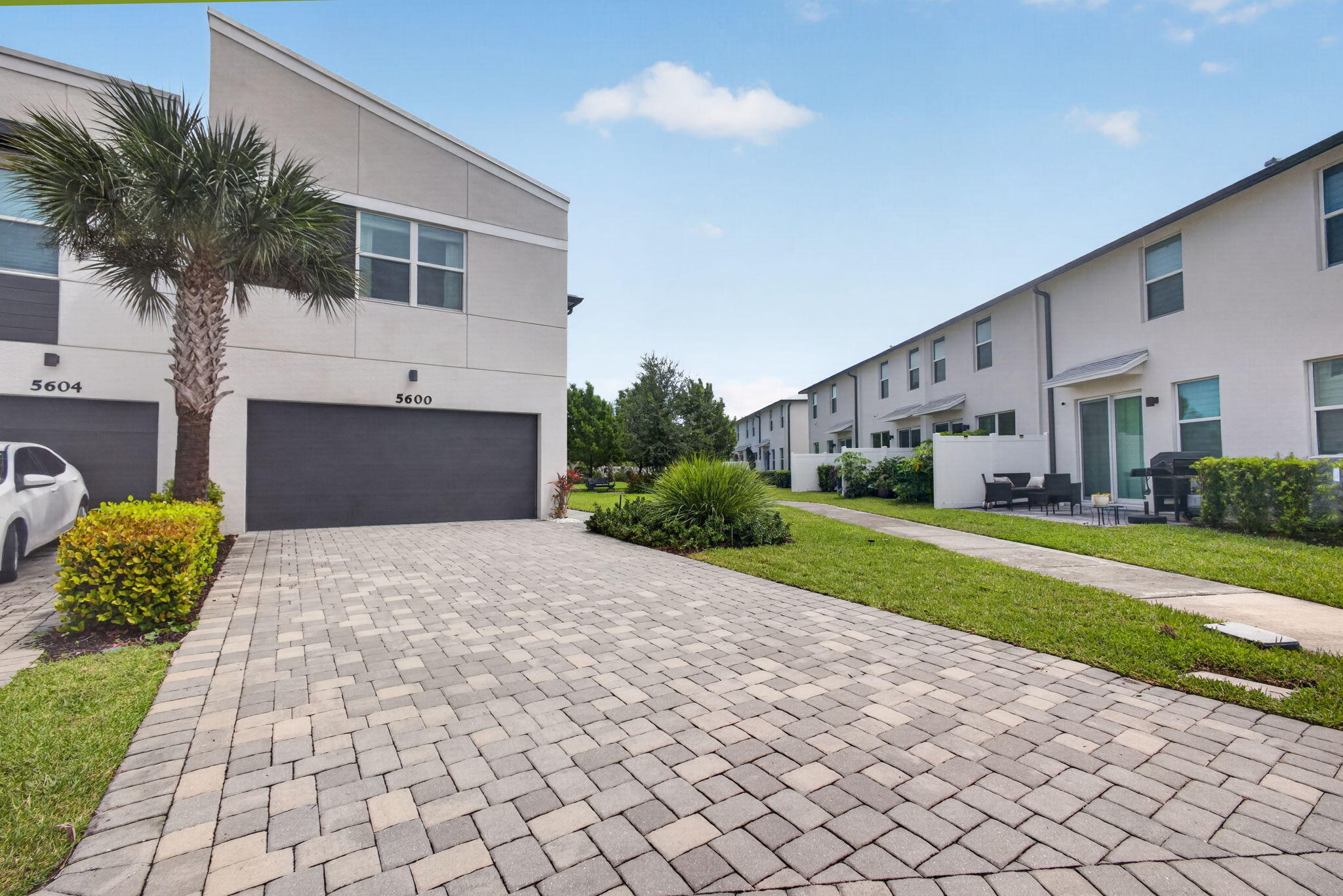 5600 Mentmore, West Palm Beach FL 33407