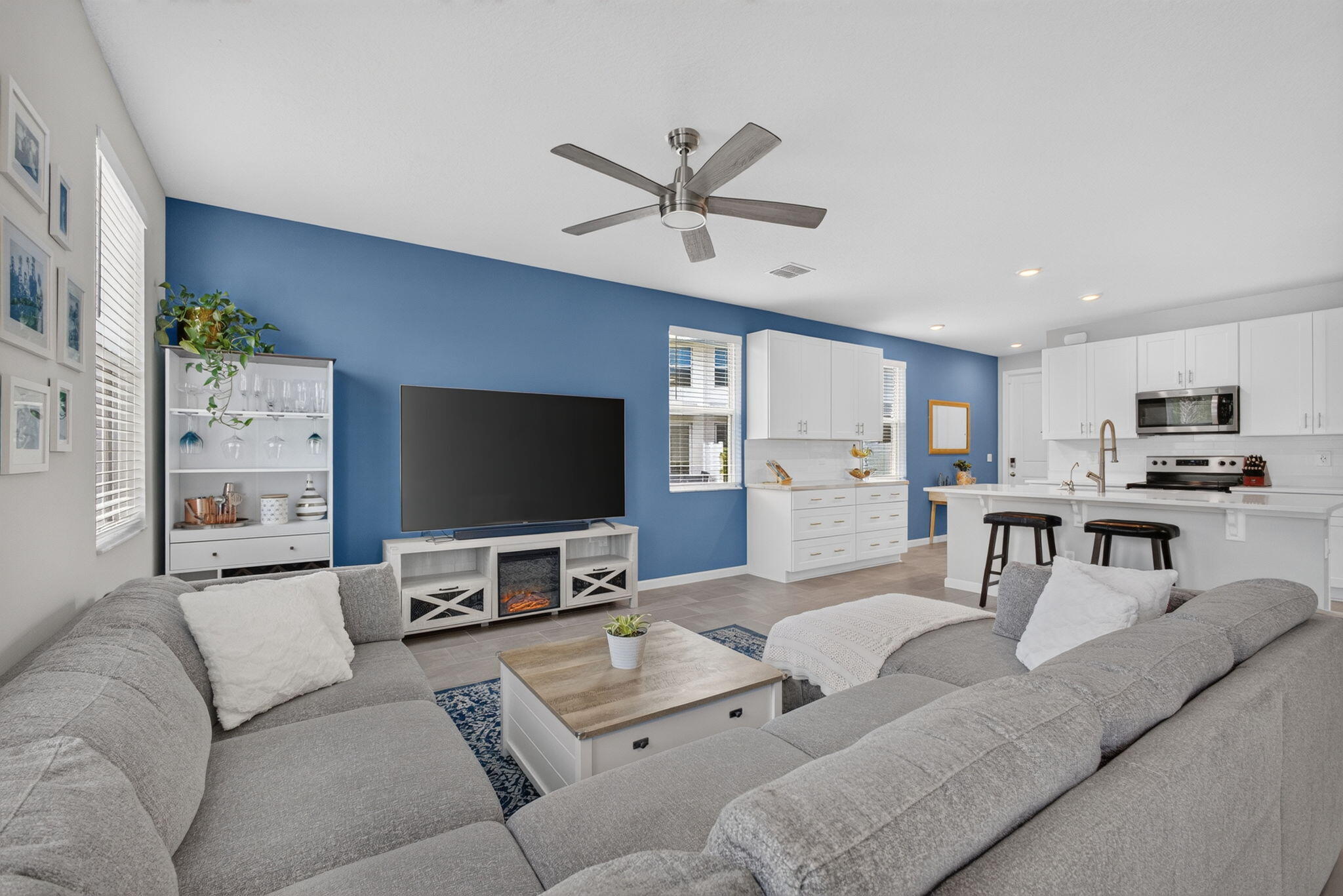 5600 Mentmore, West Palm Beach FL 33407