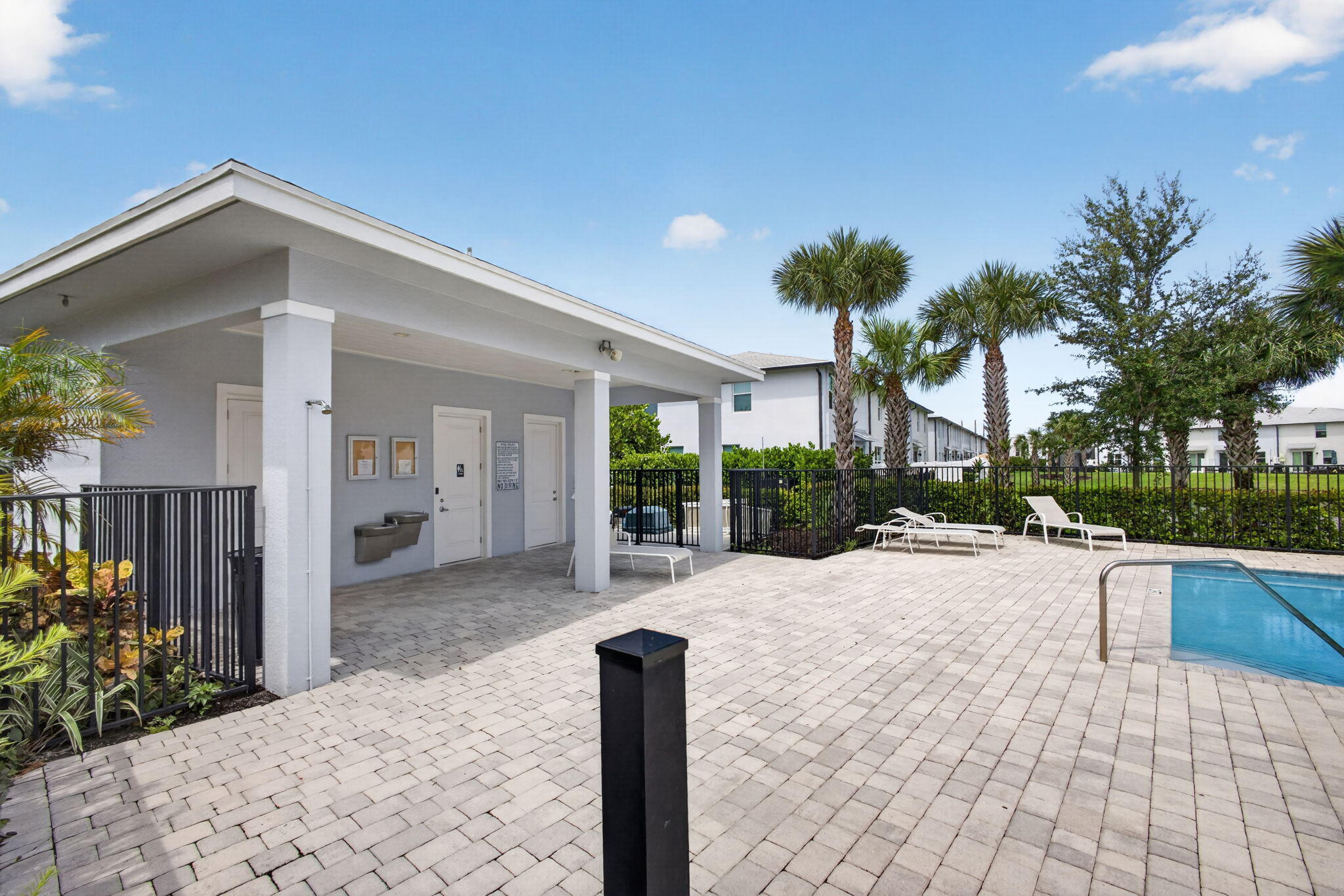 5600 Mentmore, West Palm Beach FL 33407