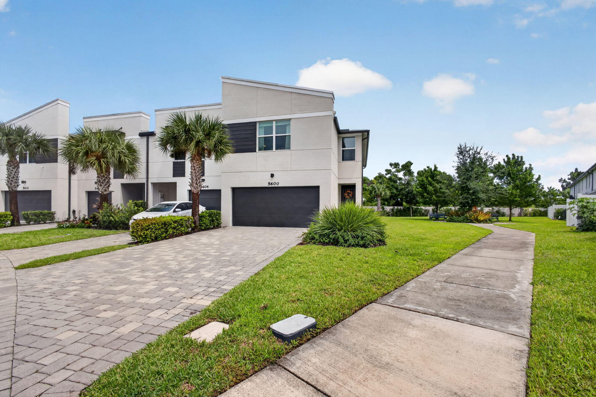 5600 Mentmore, West Palm Beach FL 33407