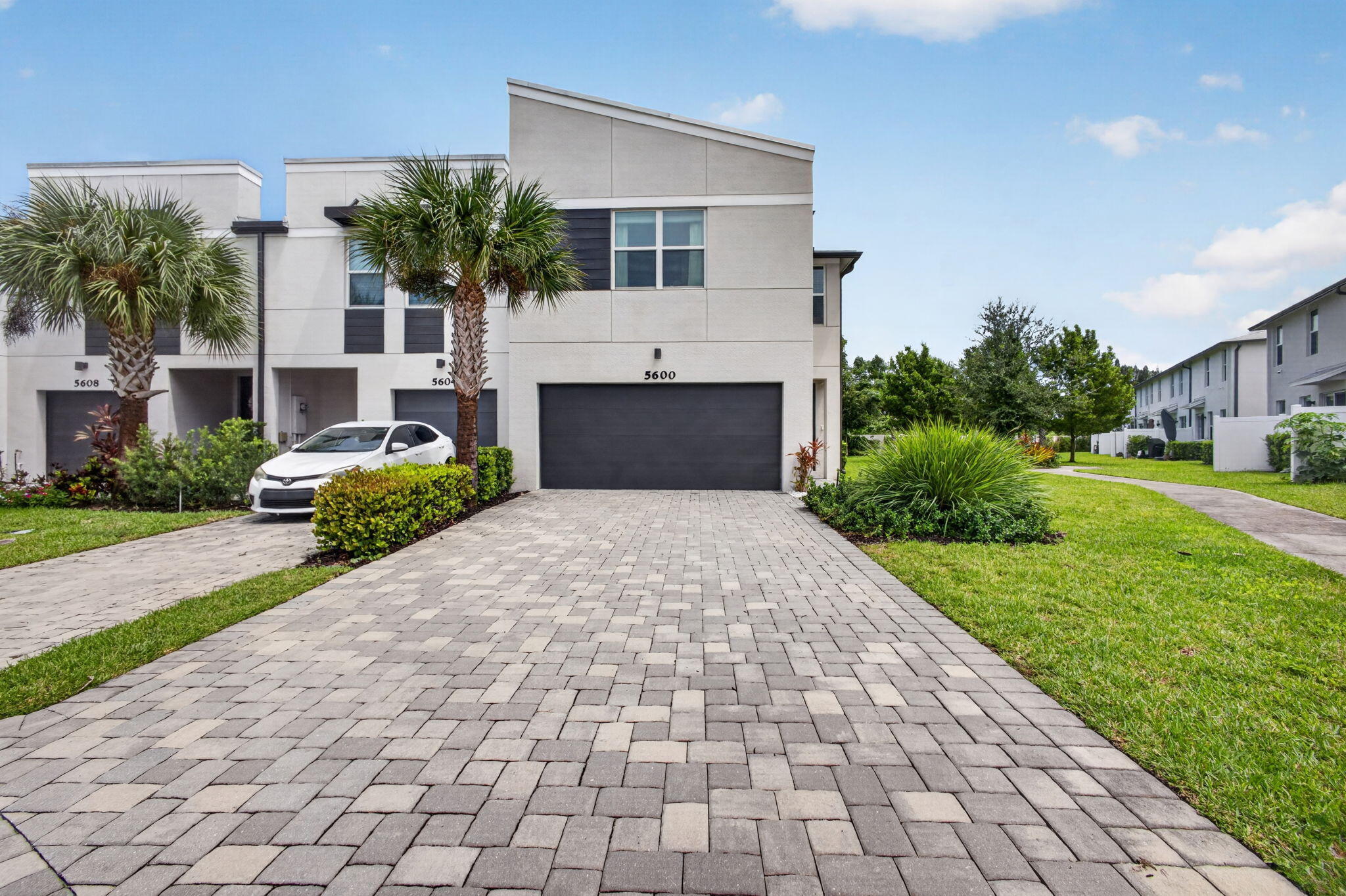 5600 Mentmore, West Palm Beach FL 33407
