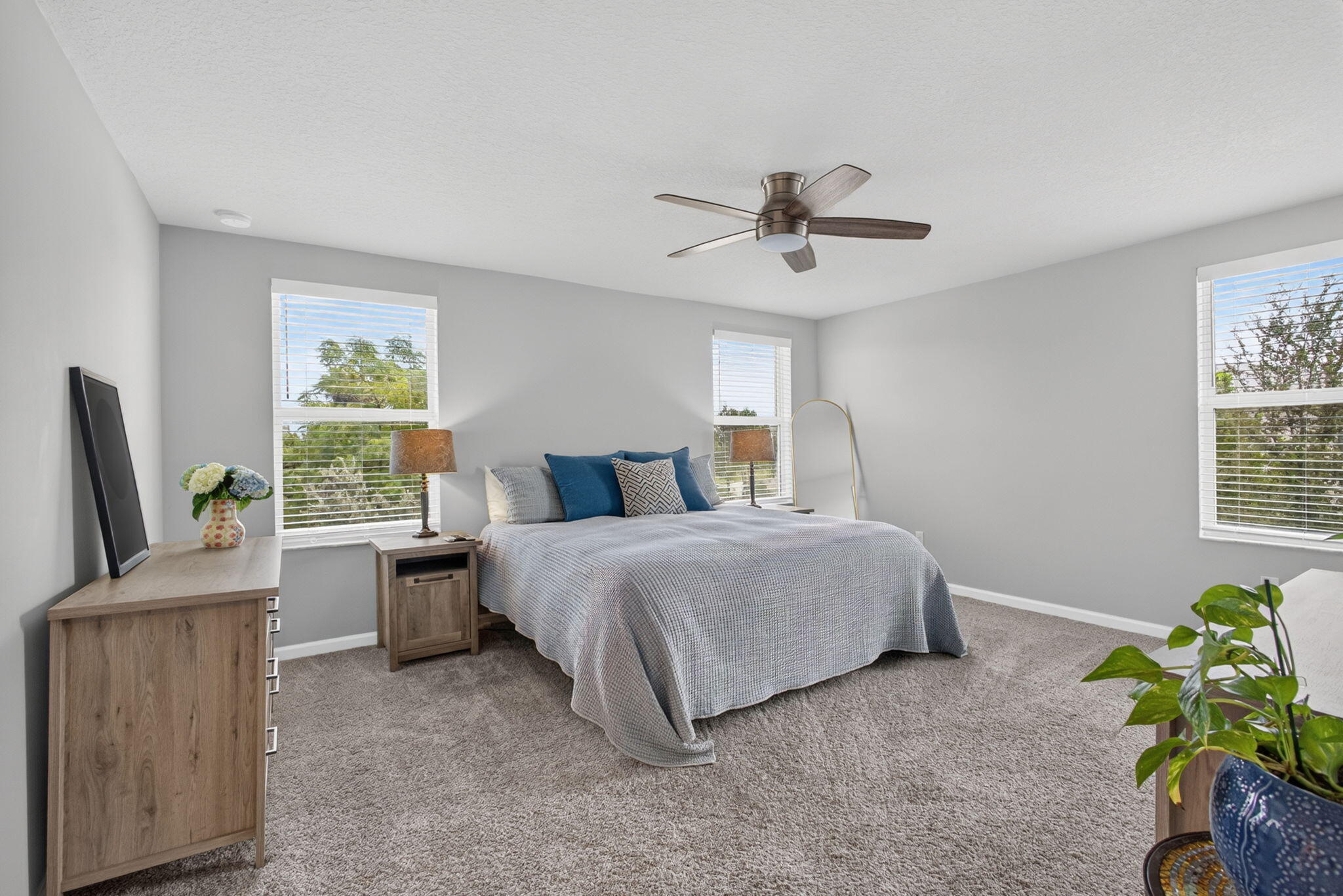 5600 Mentmore, West Palm Beach FL 33407