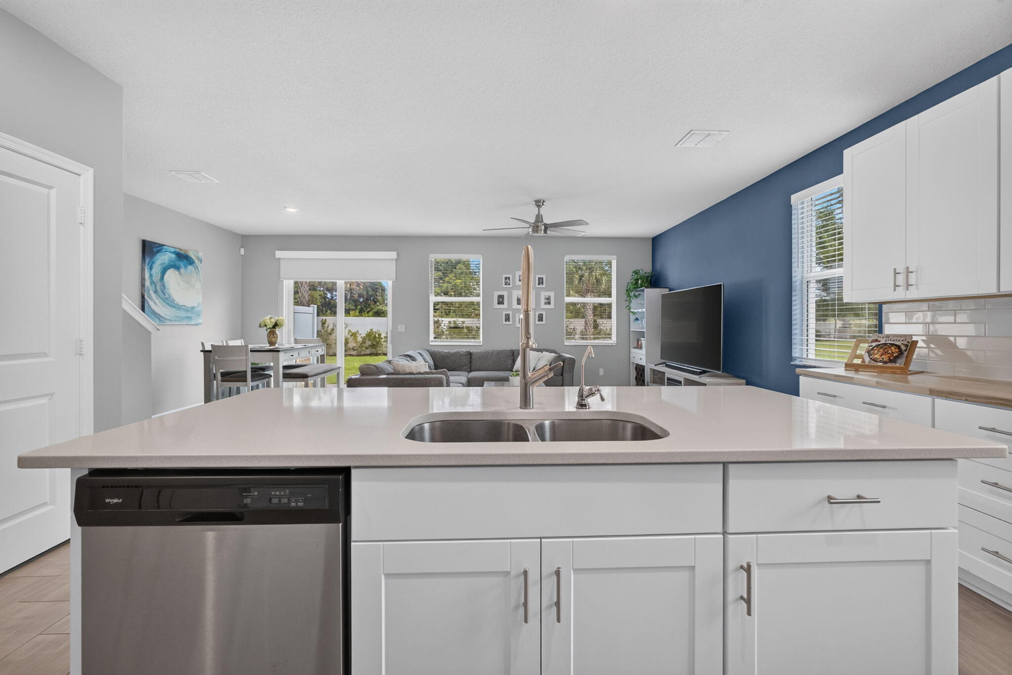 5600 Mentmore, West Palm Beach FL 33407