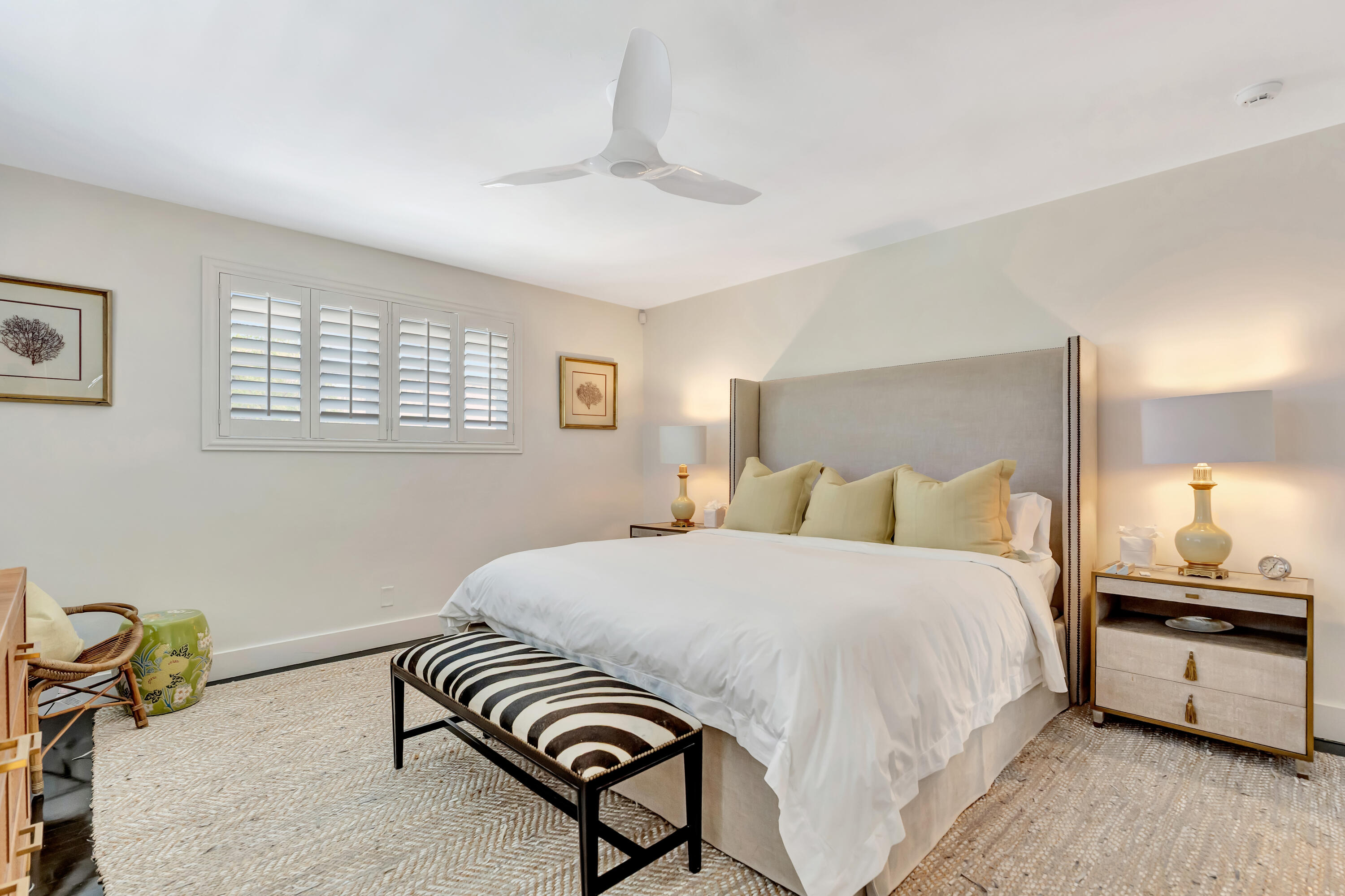 136 WORTH, West Palm Beach FL 33405
