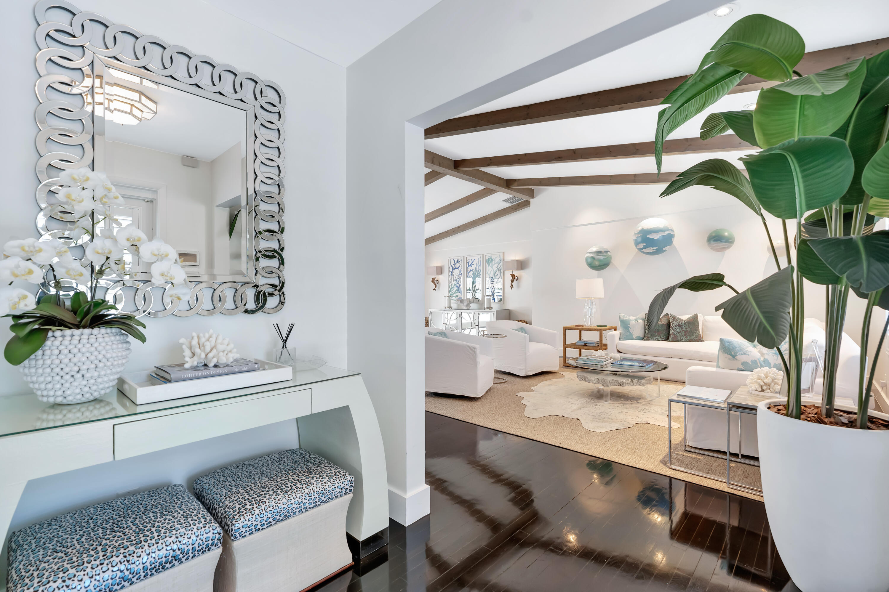 136 WORTH, West Palm Beach FL 33405