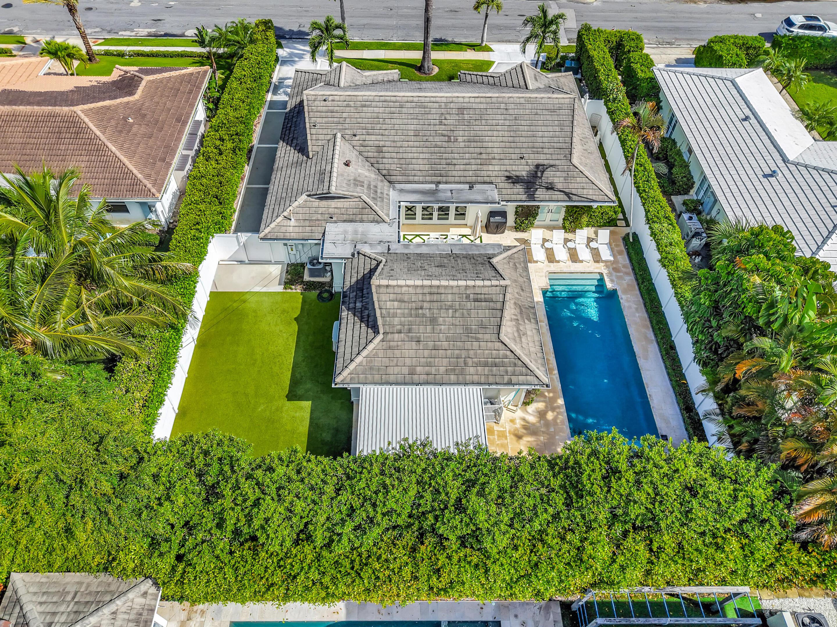 136 WORTH, West Palm Beach FL 33405