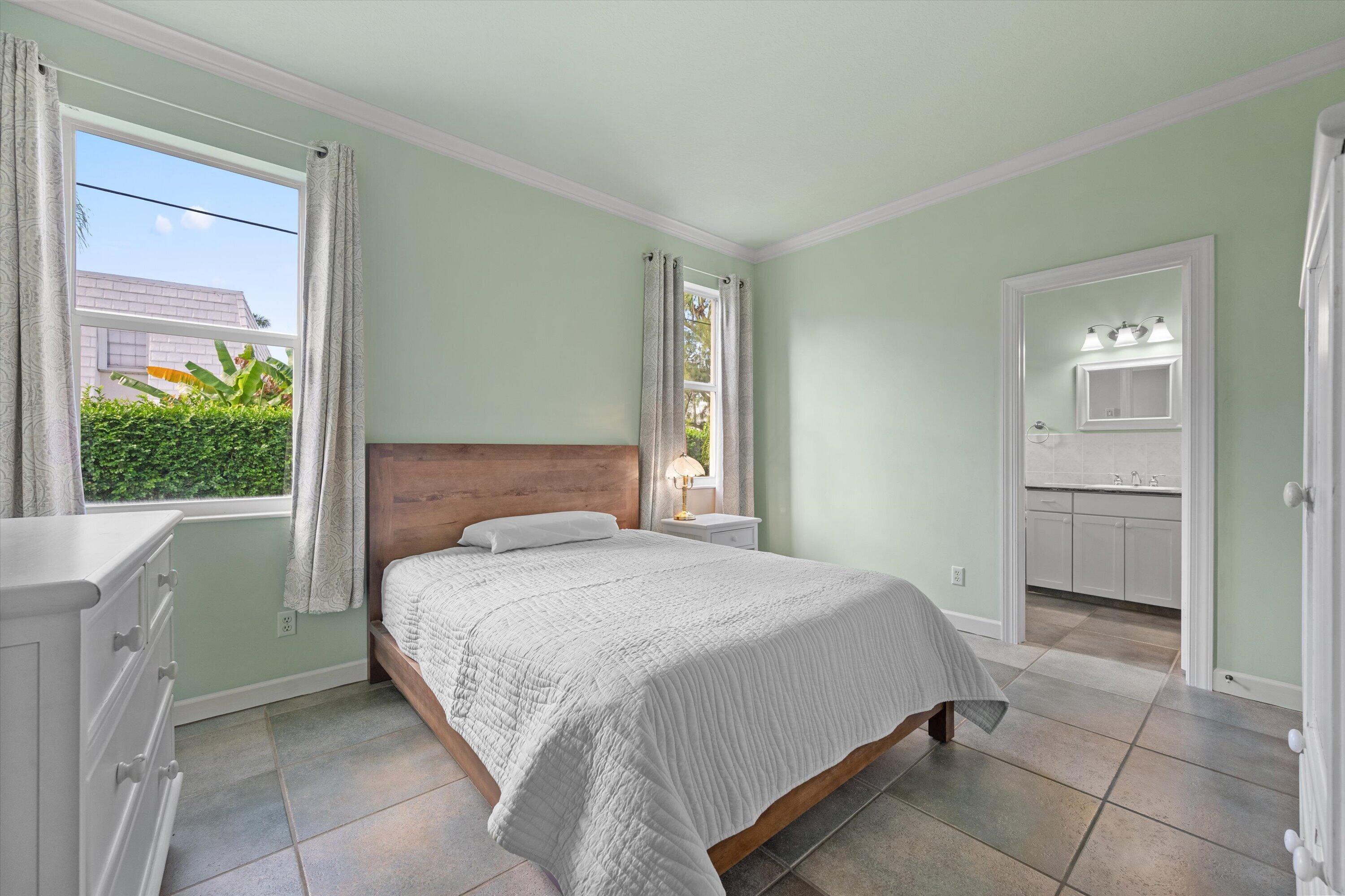 1211 SINGER, Singer Island FL 33404