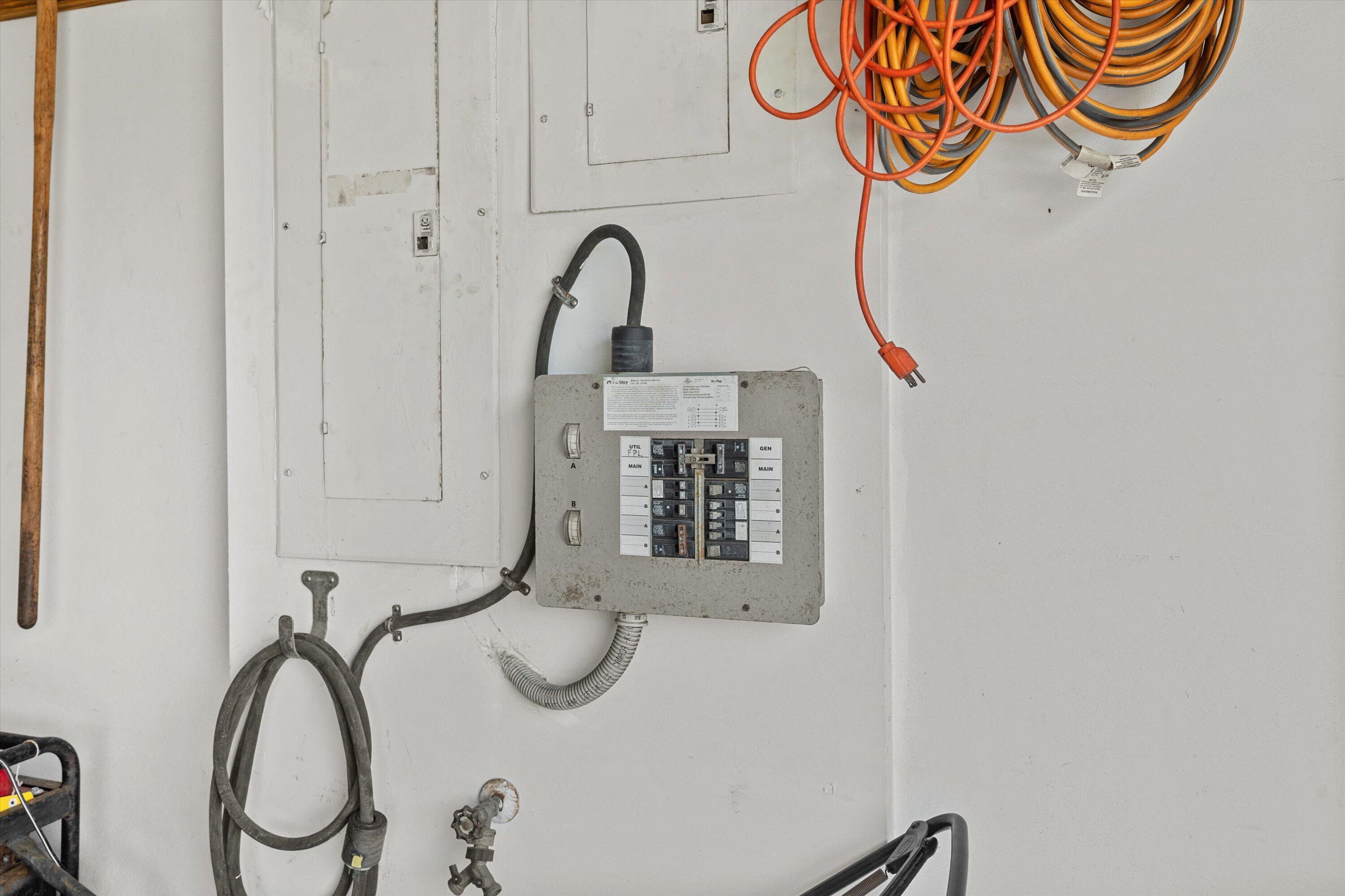 1211 SINGER, Singer Island FL 33404