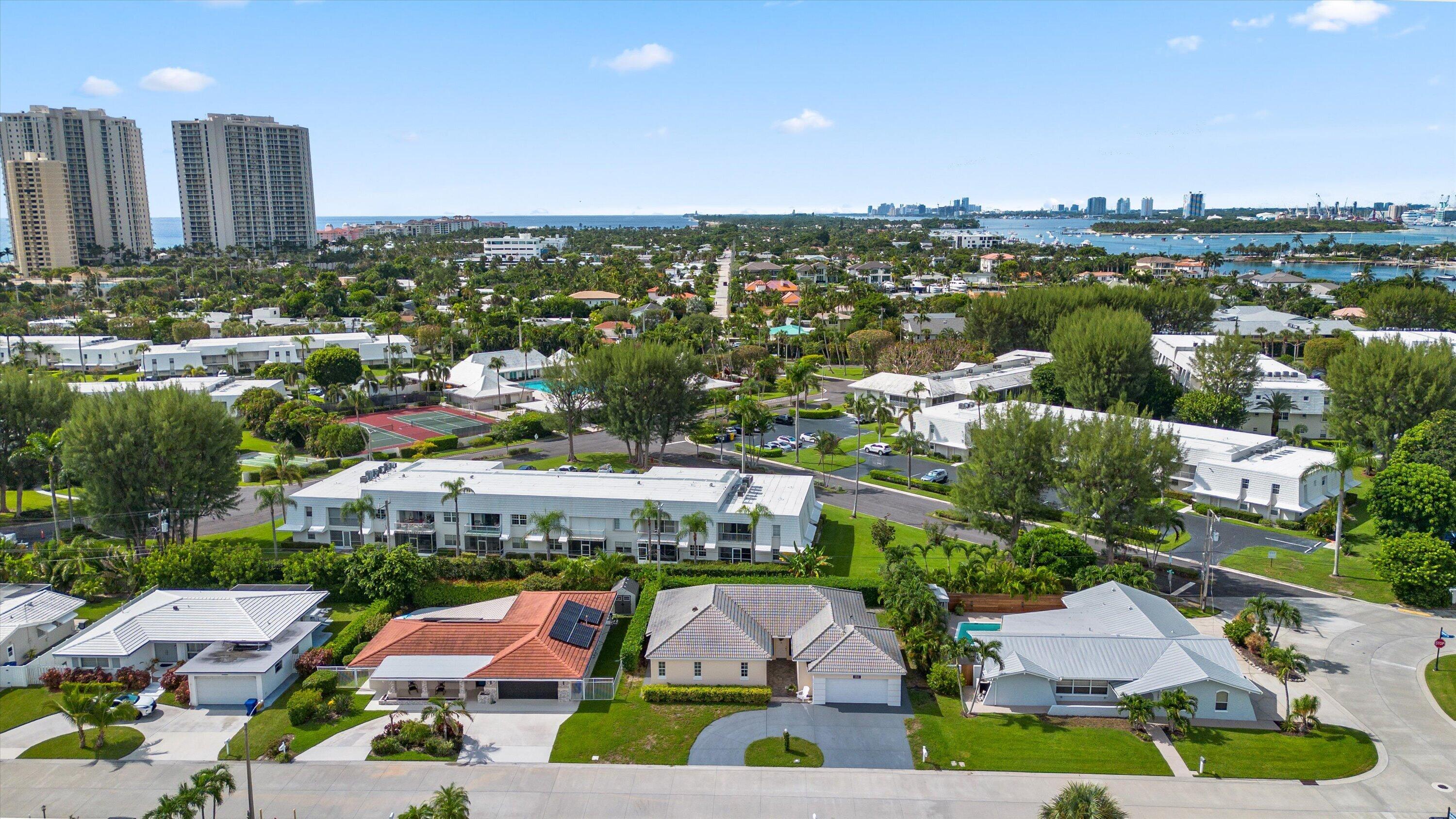 1211 SINGER, Singer Island FL 33404