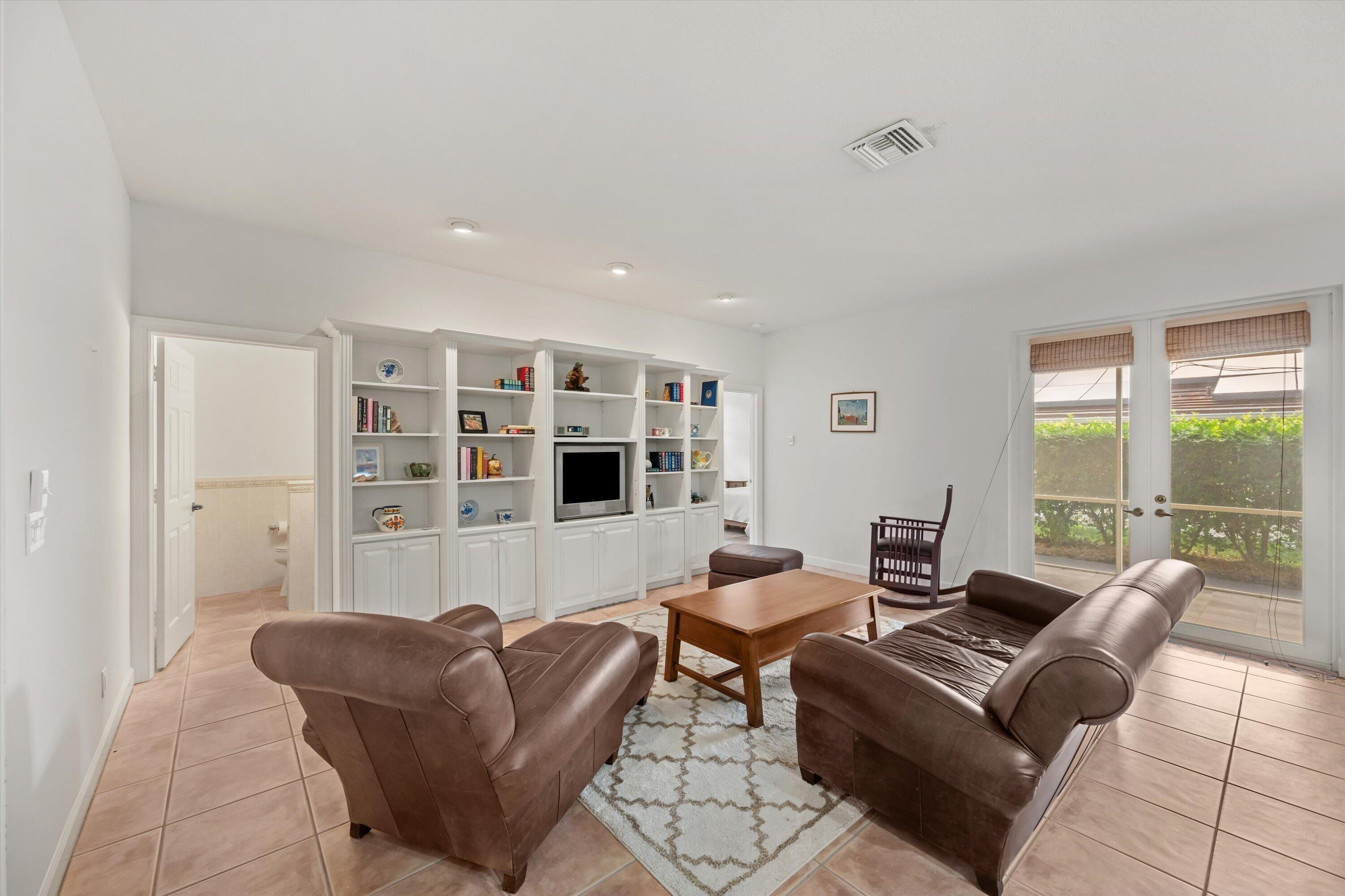 1211 SINGER, Singer Island FL 33404