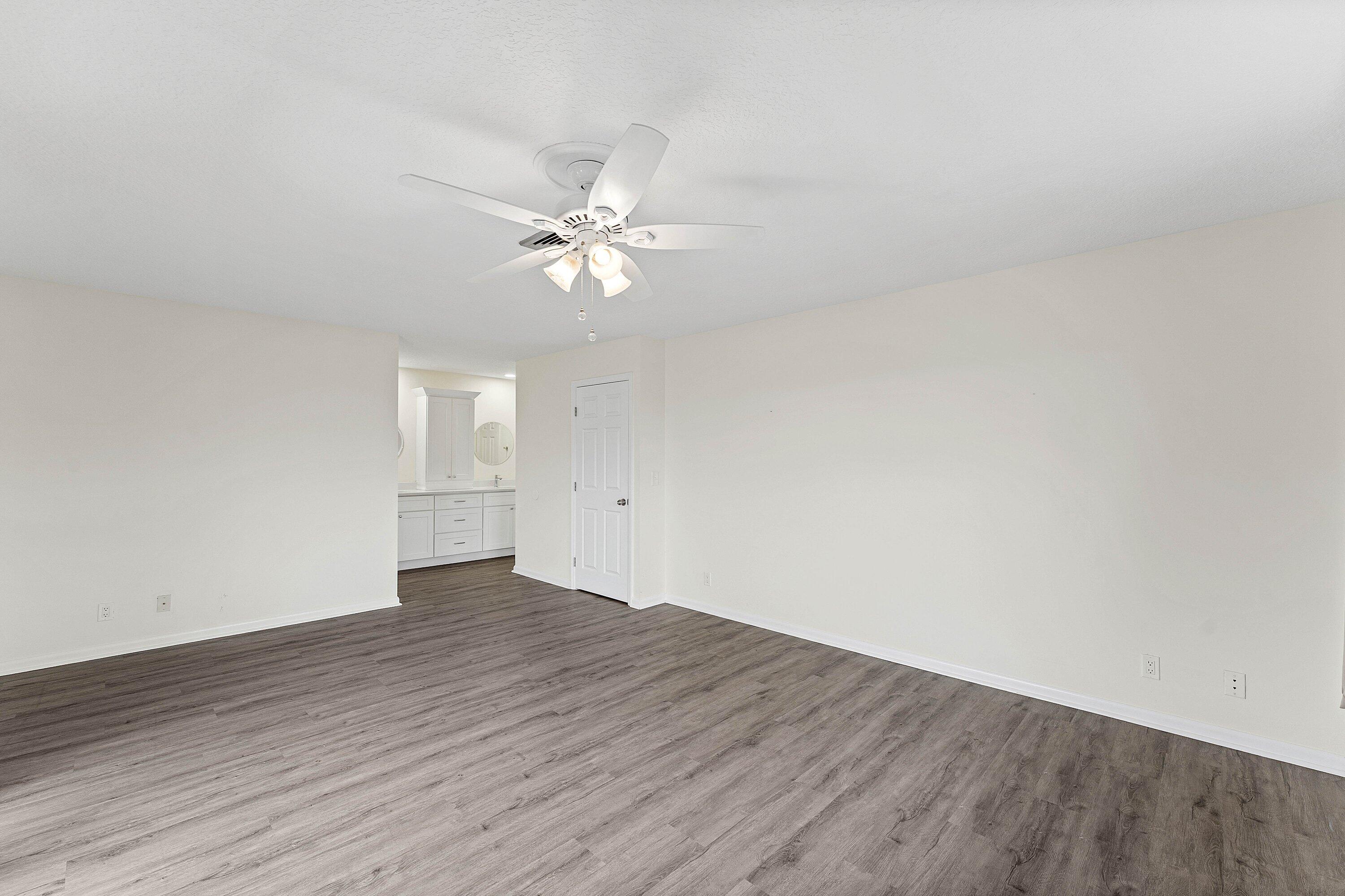 408 PINE TREE #12, Atlantis FL 33462