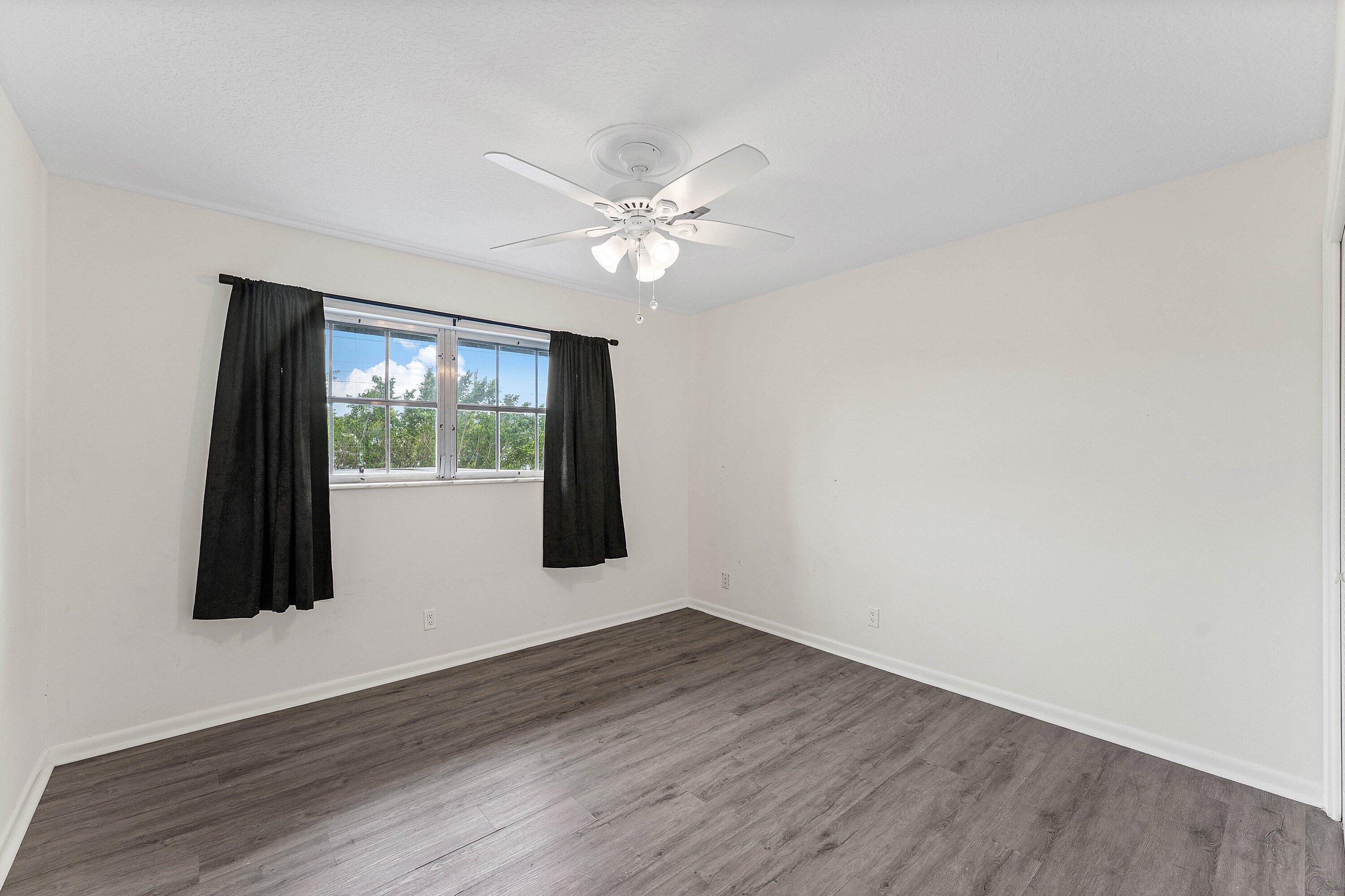 408 PINE TREE #12, Atlantis FL 33462