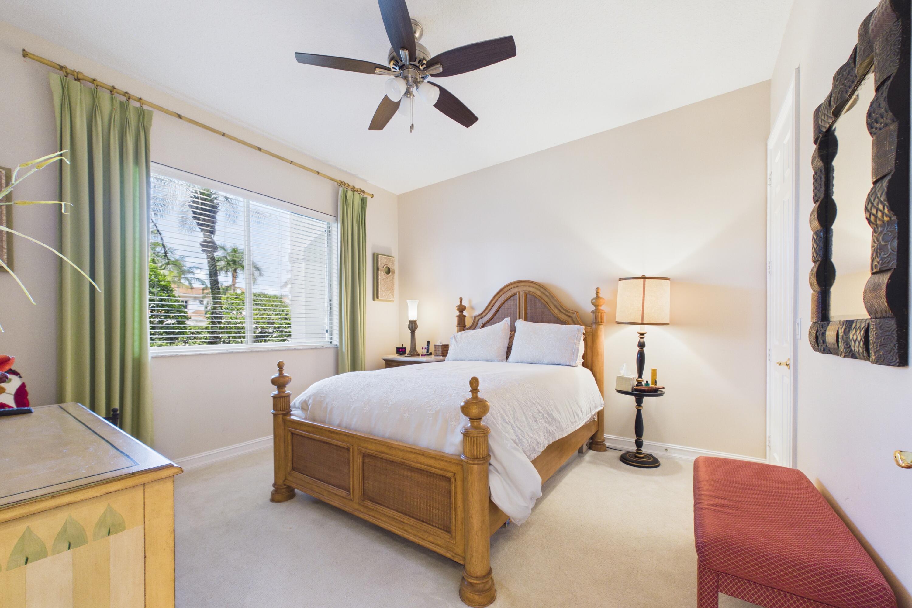 101 Palm Bay #B, Palm Beach Gardens FL 33418