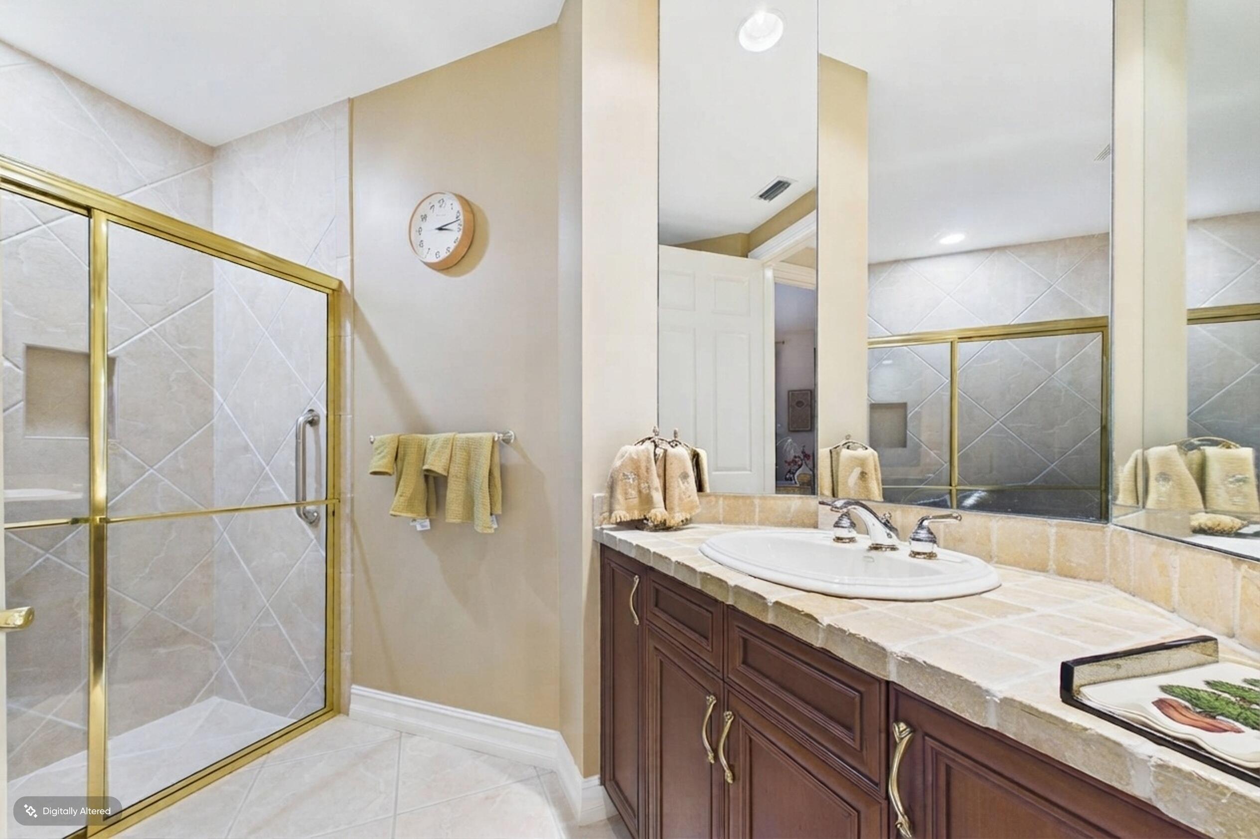 101 Palm Bay #B, Palm Beach Gardens FL 33418