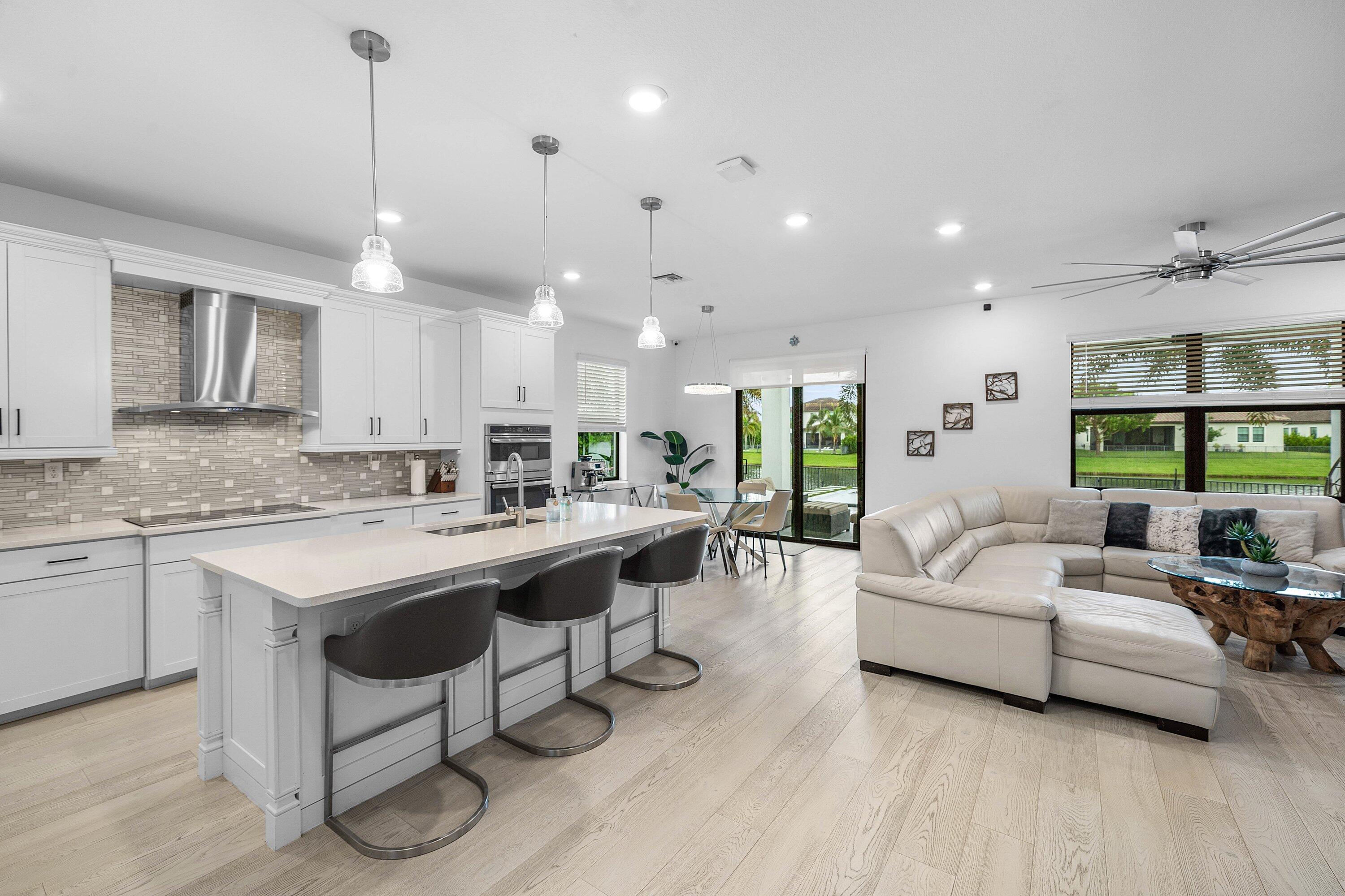 3138 Streng, Royal Palm Beach FL 33411