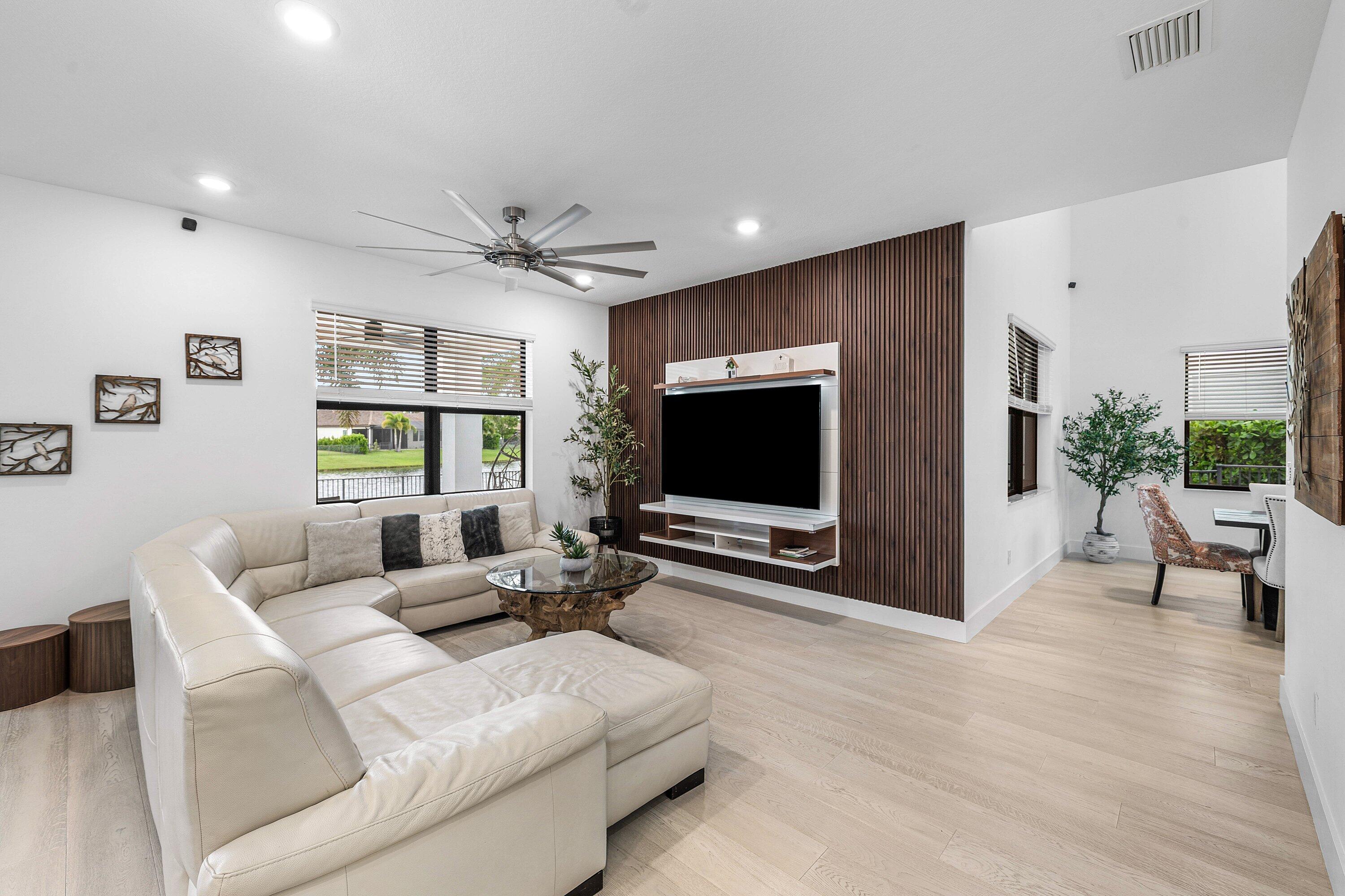 3138 Streng, Royal Palm Beach FL 33411