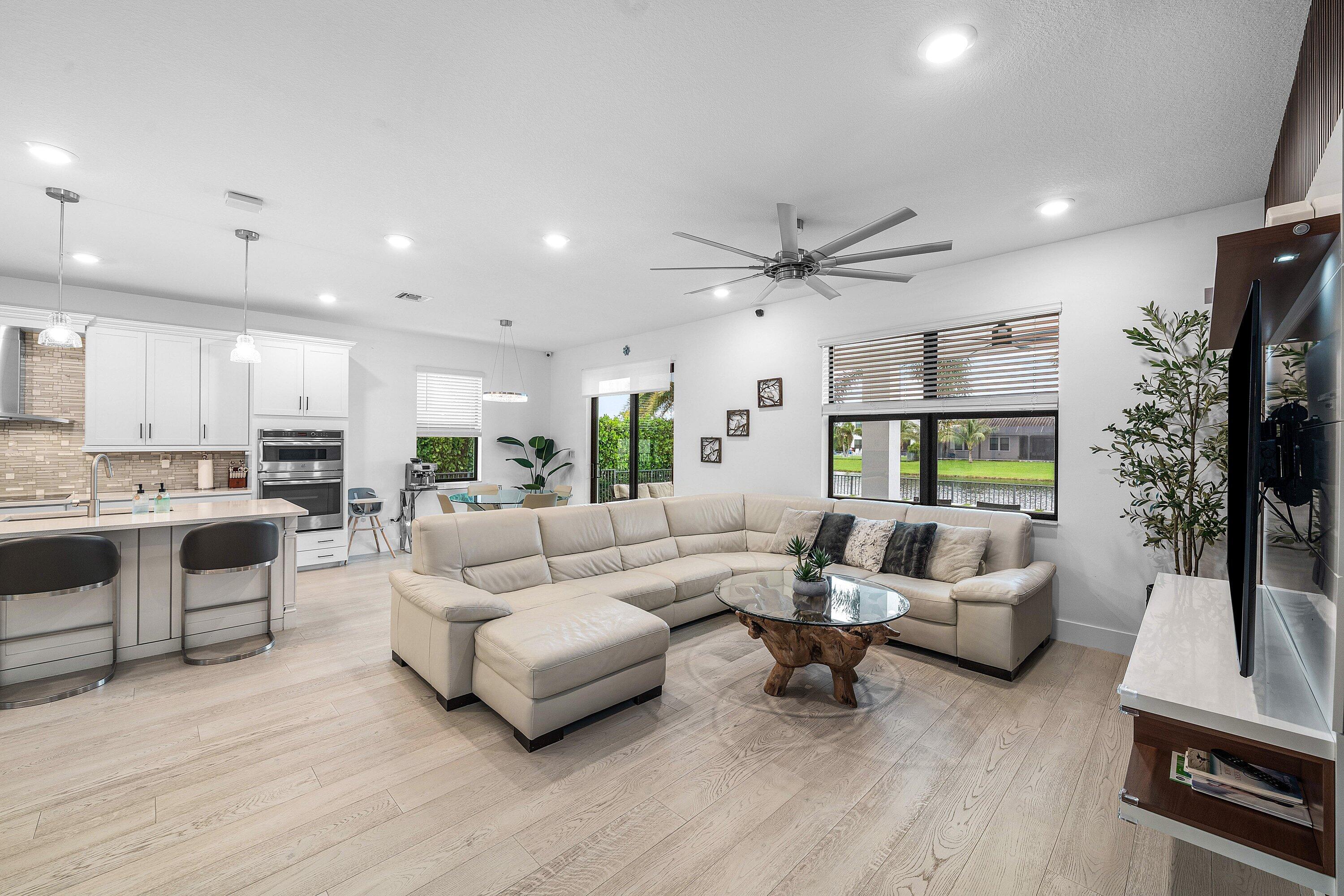3138 Streng, Royal Palm Beach FL 33411
