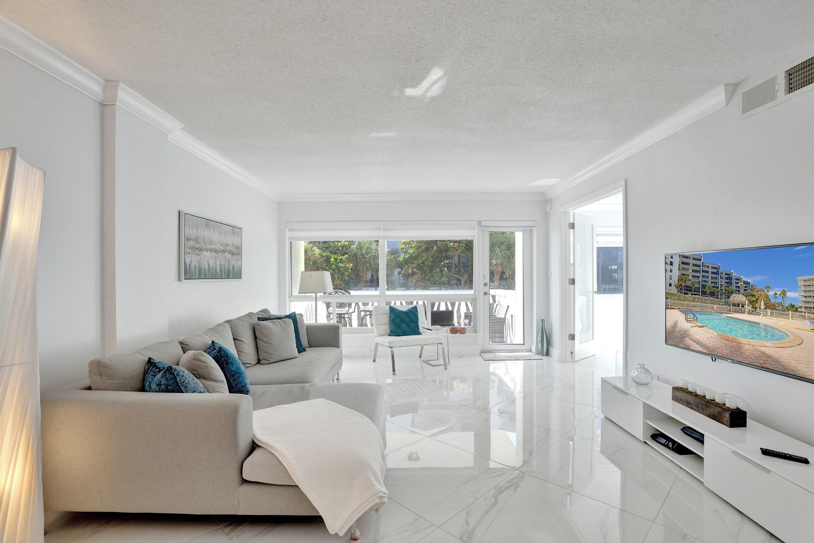 1169 HILLSBORO MILE #209, Hillsboro Beach FL 33062
