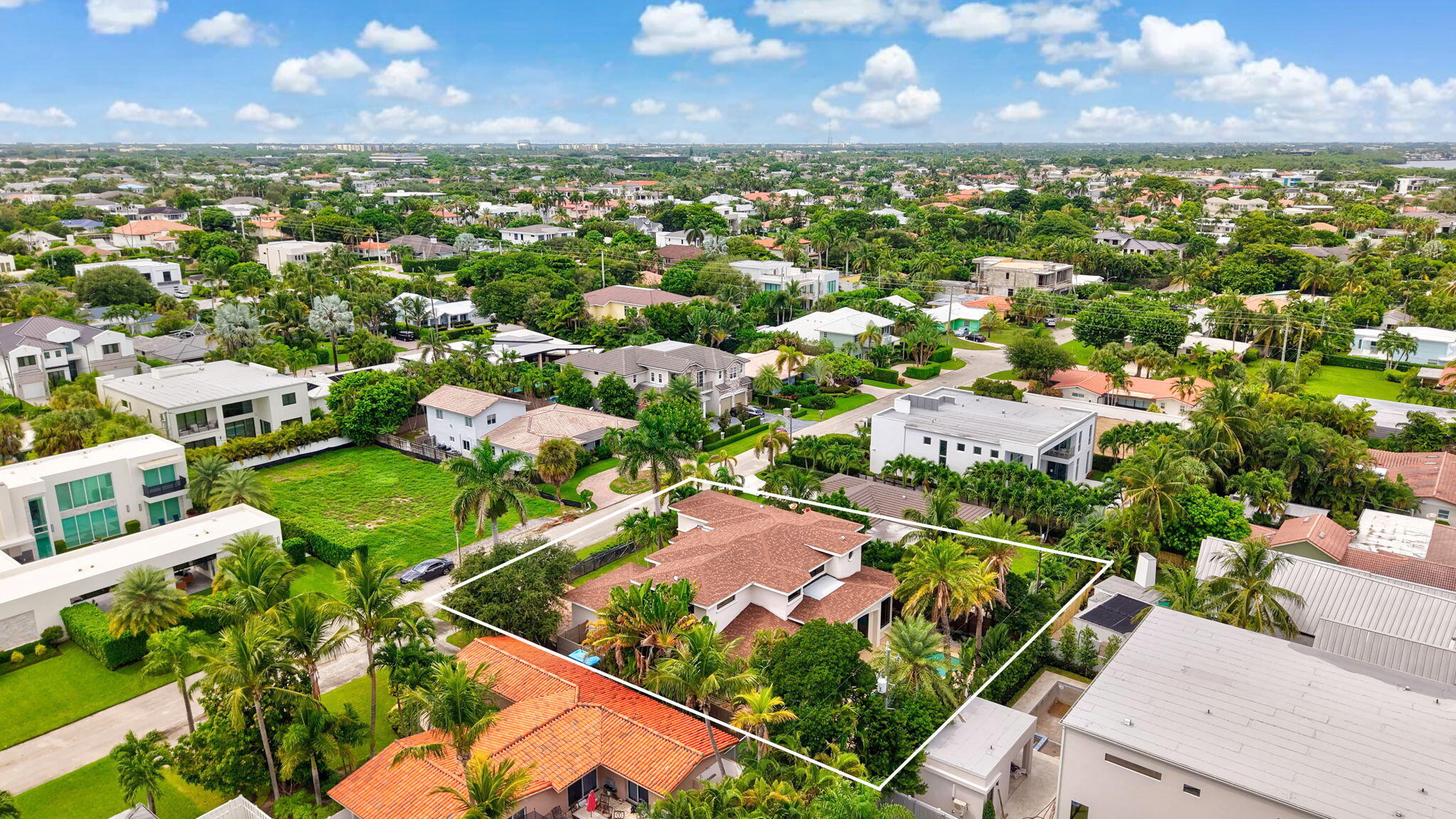 260 NE WAVECREST, Boca Raton FL 33432