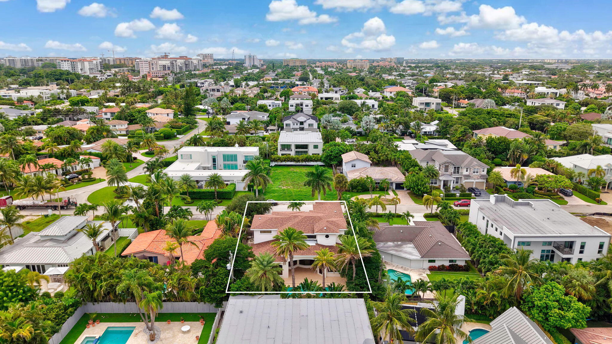 260 NE WAVECREST, Boca Raton FL 33432