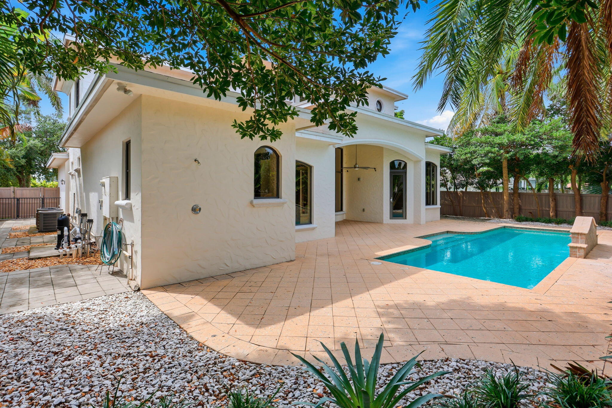 260 NE WAVECREST, Boca Raton FL 33432