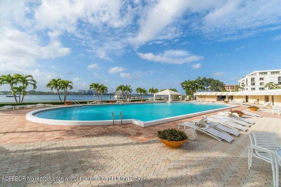 150 Bradley 0403 #403, Palm Beach FL 33480