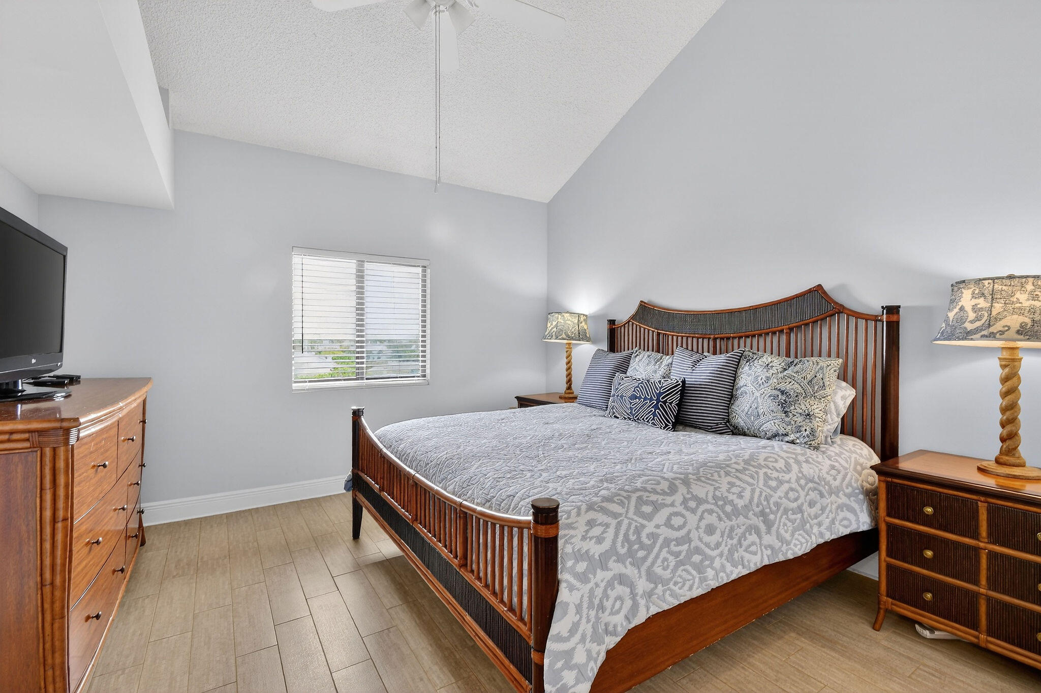 101 Ocean Bluffs #504, Jupiter FL 33477