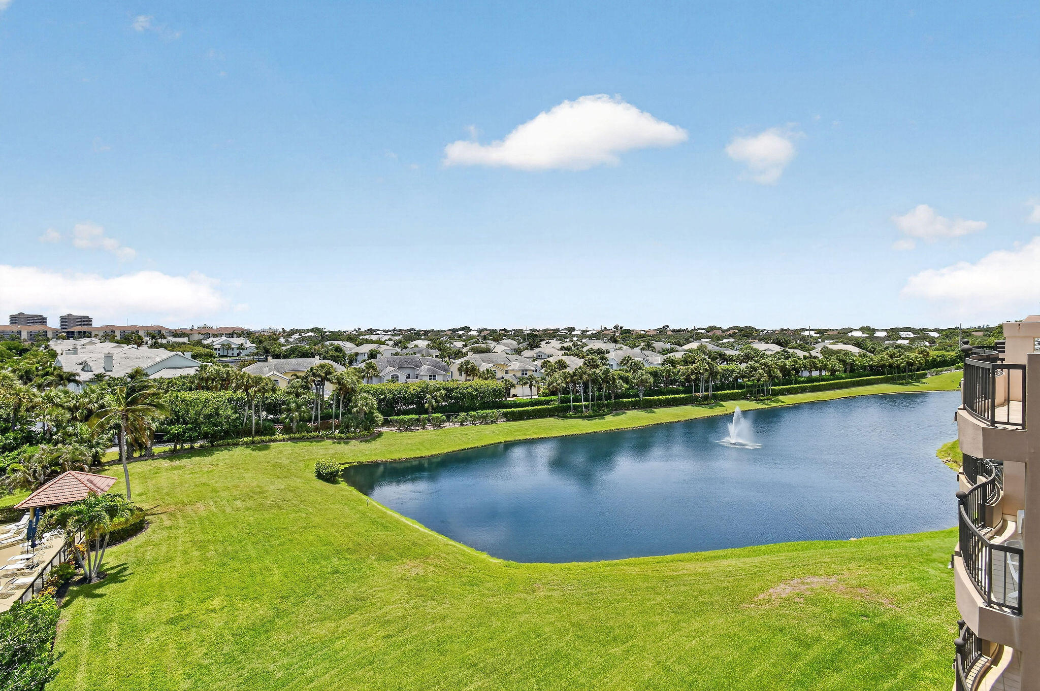 101 Ocean Bluffs #504, Jupiter FL 33477