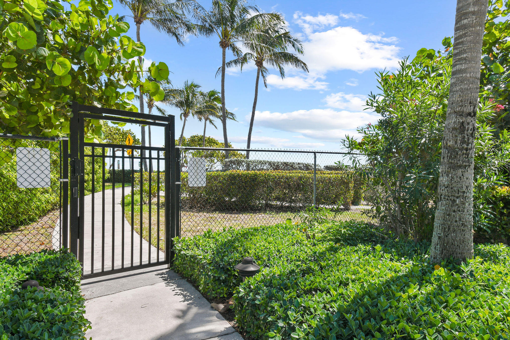 101 Ocean Bluffs #504, Jupiter FL 33477