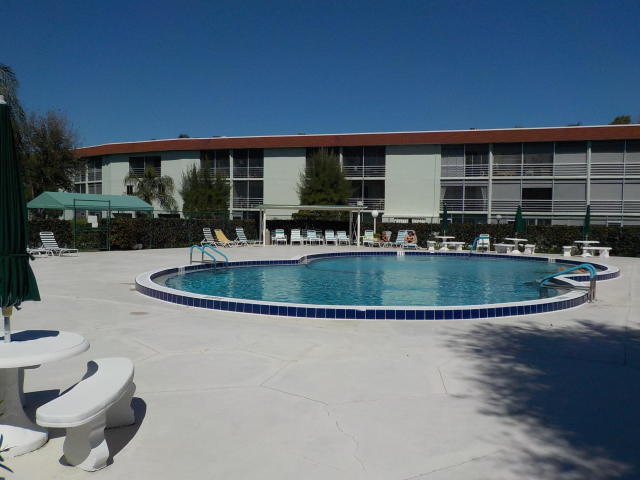 3300 Springdale #301, Palm Springs FL 33461