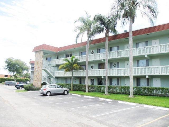 3300 Springdale #301, Palm Springs FL 33461