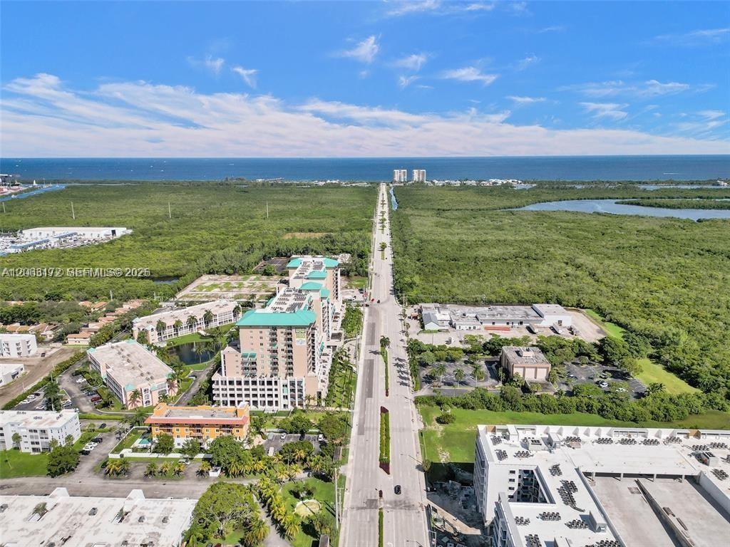 414 SE 10TH #103, Dania Beach FL 33004