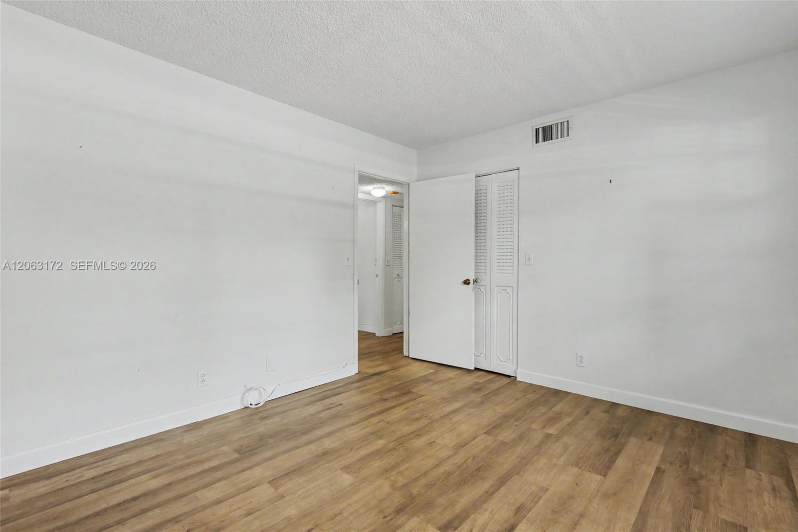 414 SE 10TH #103, Dania Beach FL 33004