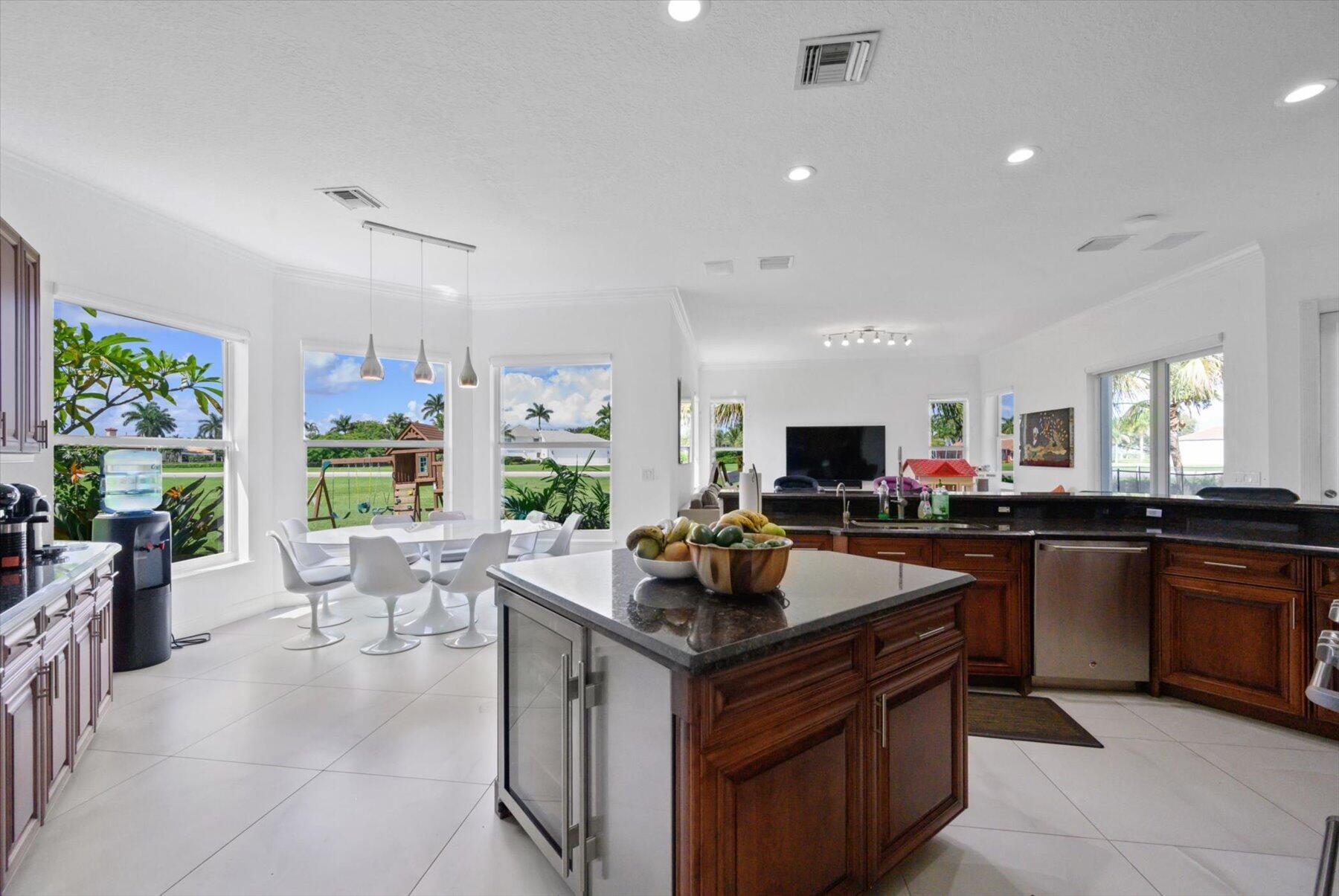 2135 Windsock, Wellington FL 33414