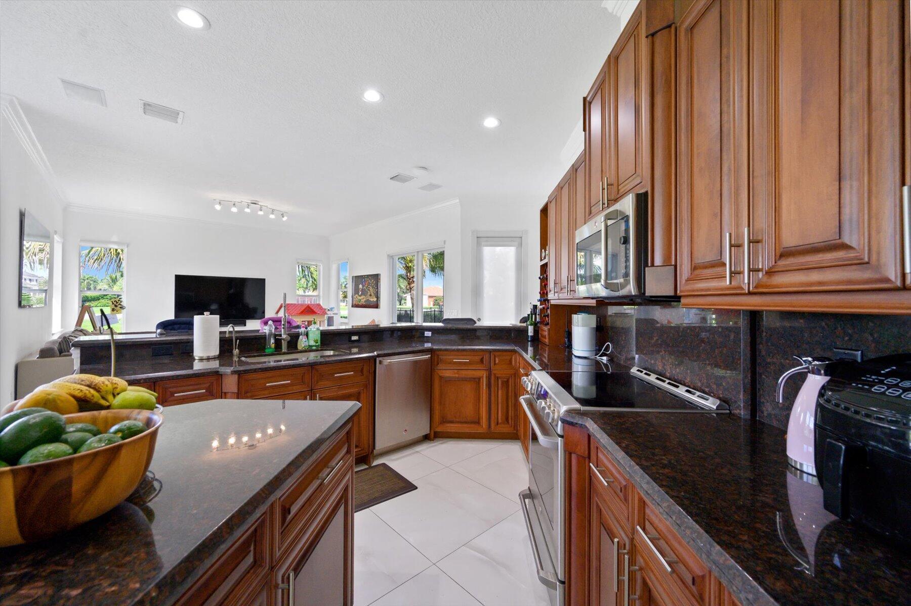 2135 Windsock, Wellington FL 33414