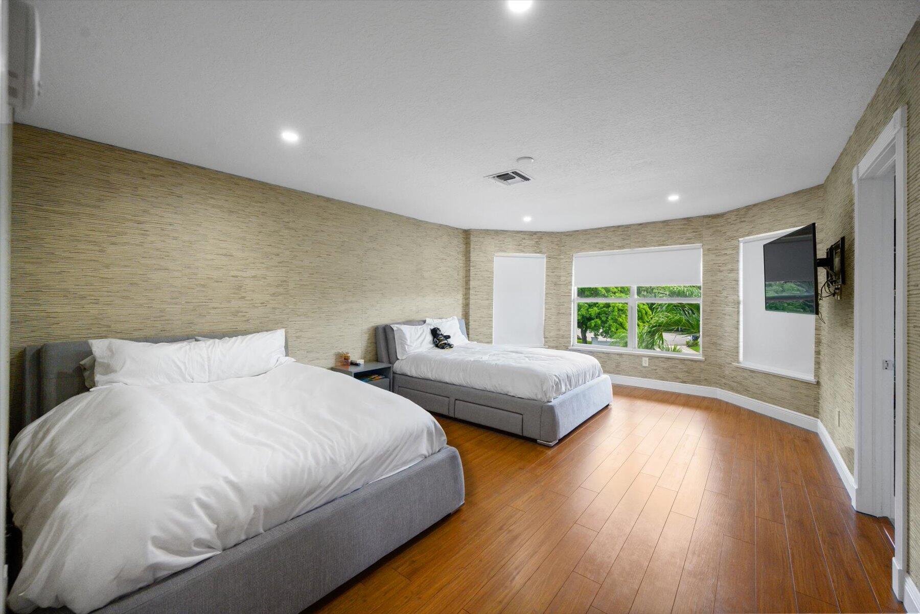 2135 Windsock, Wellington FL 33414