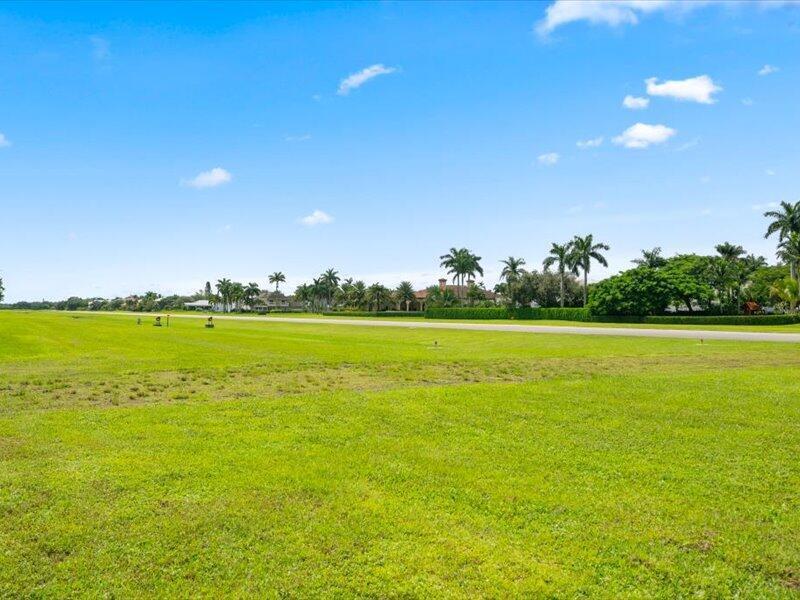 2135 Windsock, Wellington FL 33414