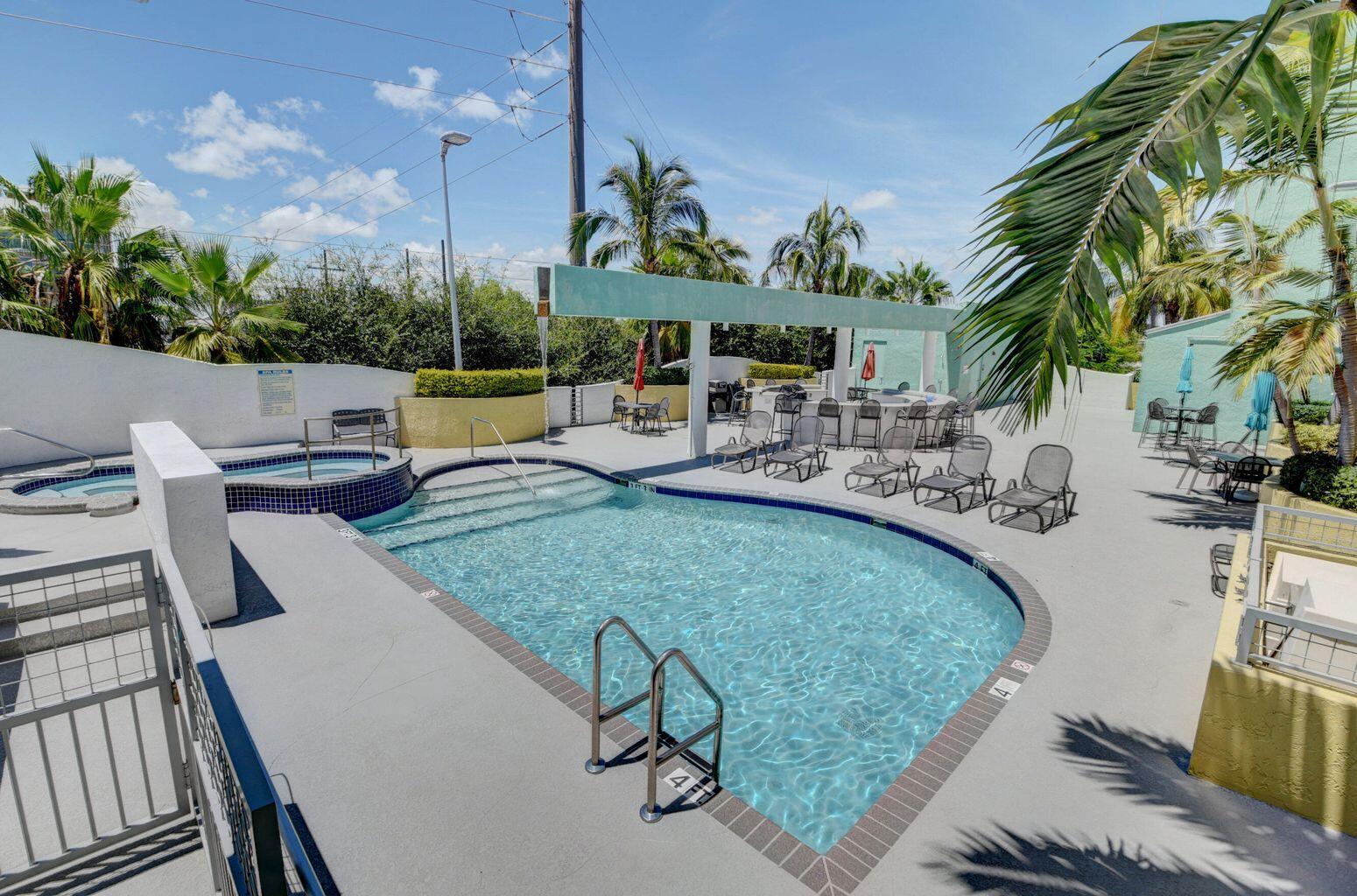 185 NE 4TH #204, Delray Beach FL 33483