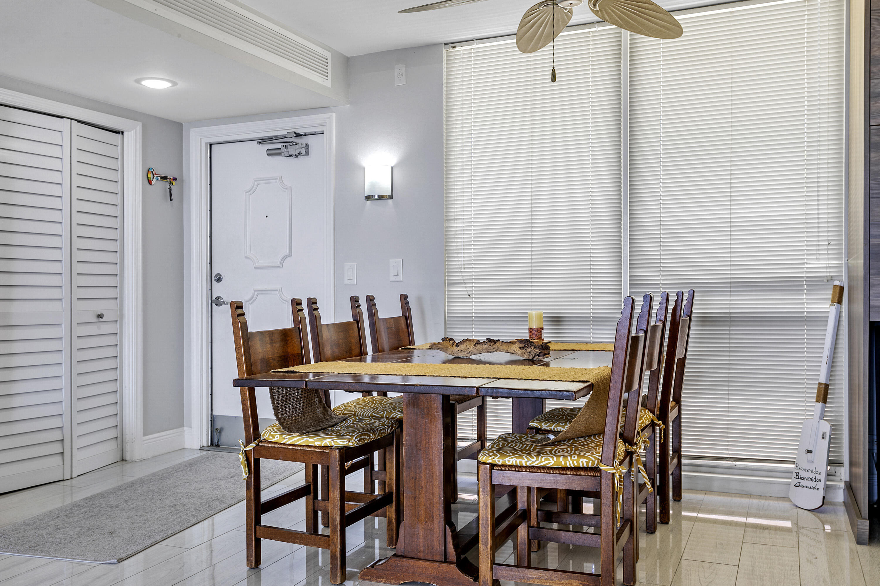 132 LAKESHORE #220, North Palm Beach FL 33408