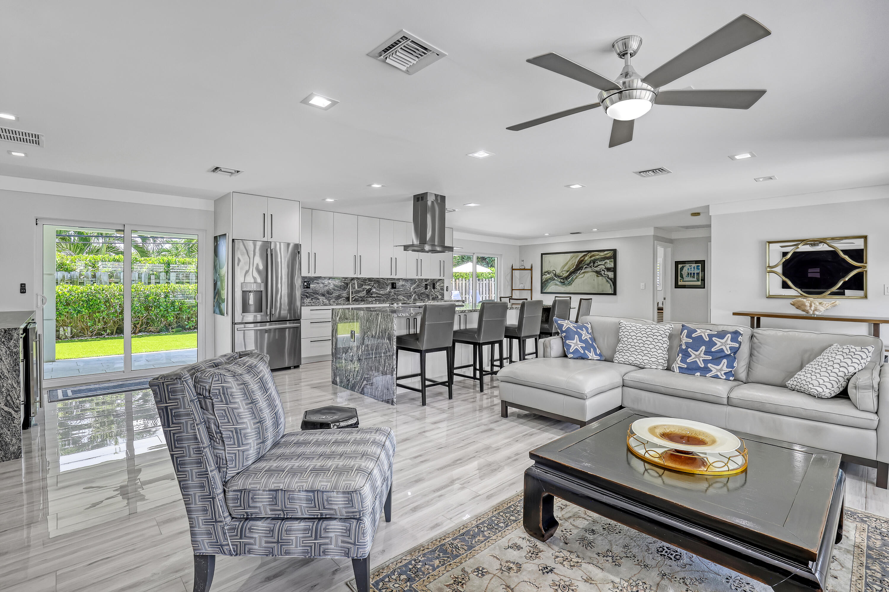 1191 BIMINI, Singer Island FL 33404