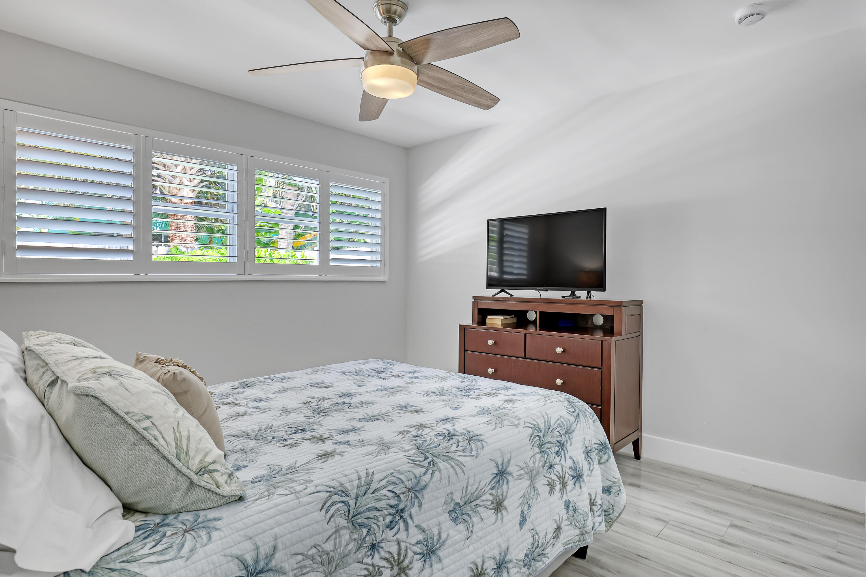 1191 BIMINI, Singer Island FL 33404