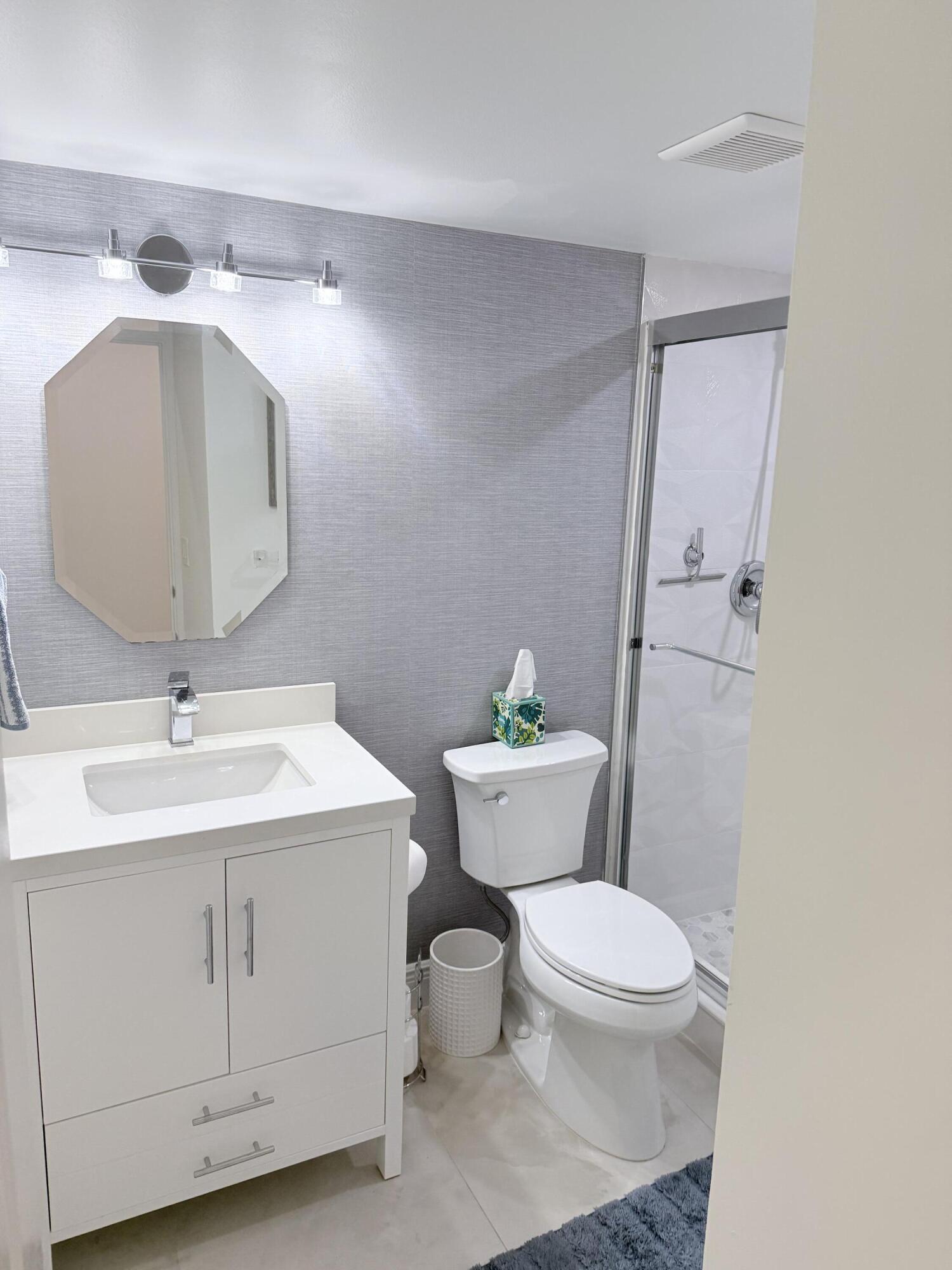 1640 Twelve Oaks #305, North Palm Beach FL 33408